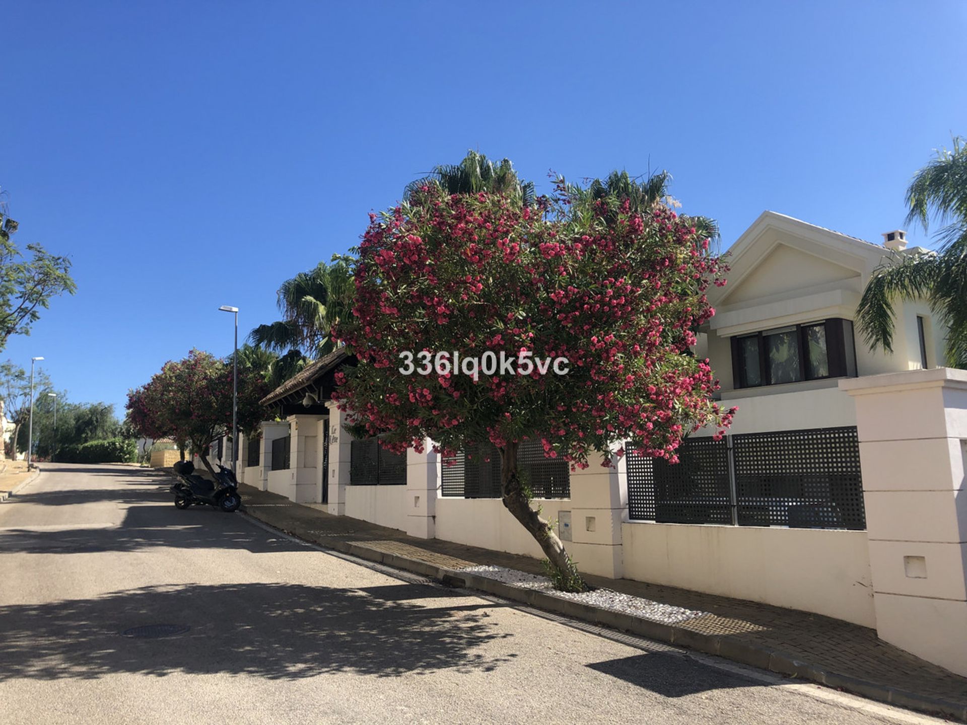 House in Benahavís, Andalusia 10163603