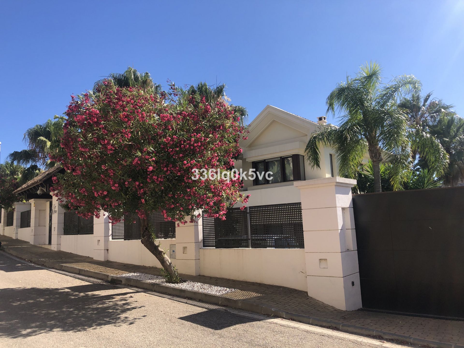 House in Benahavís, Andalusia 10163603