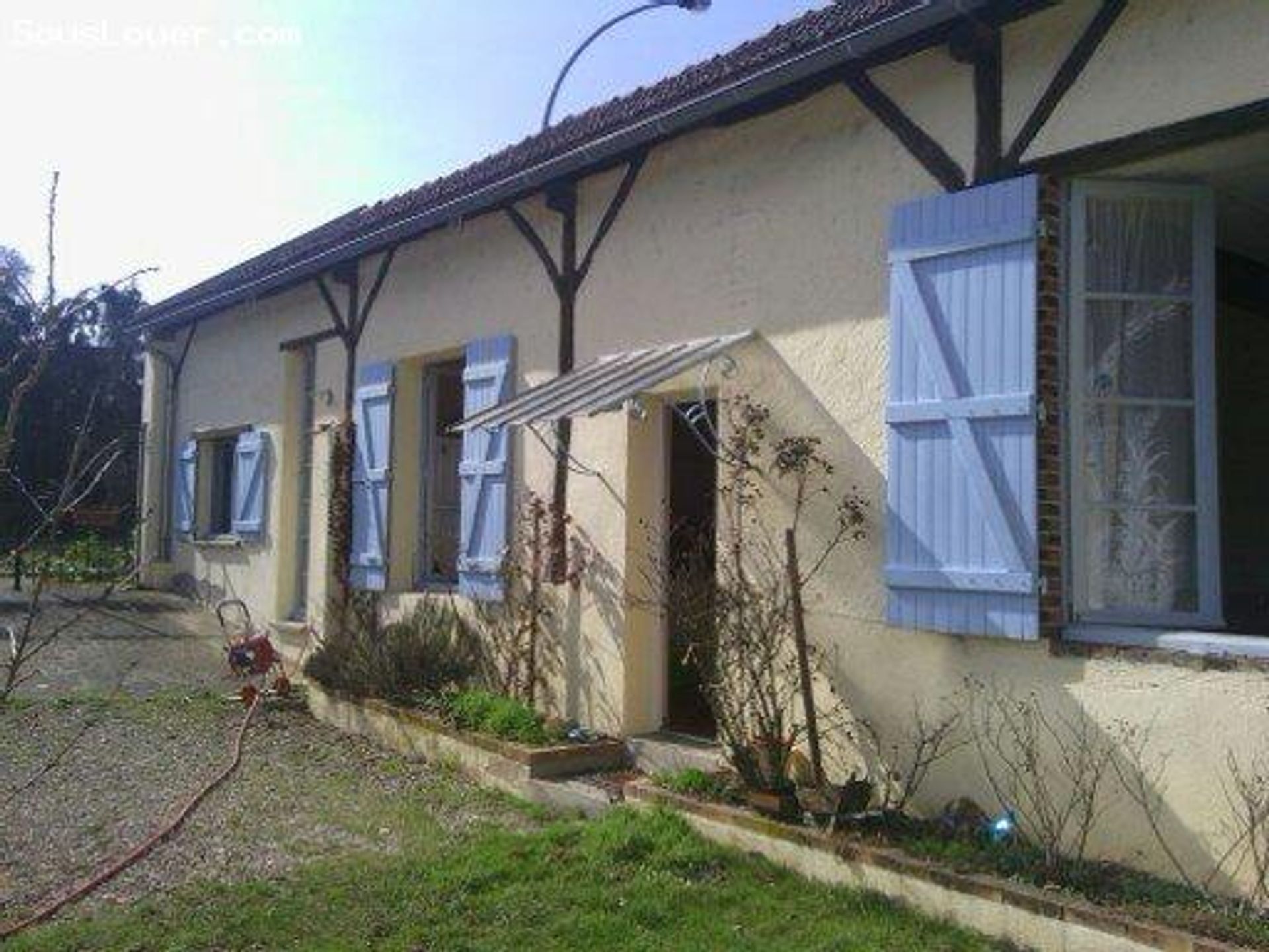 rumah dalam Saint-Fargeau, Bourgogne-Franche-Comte 10165066