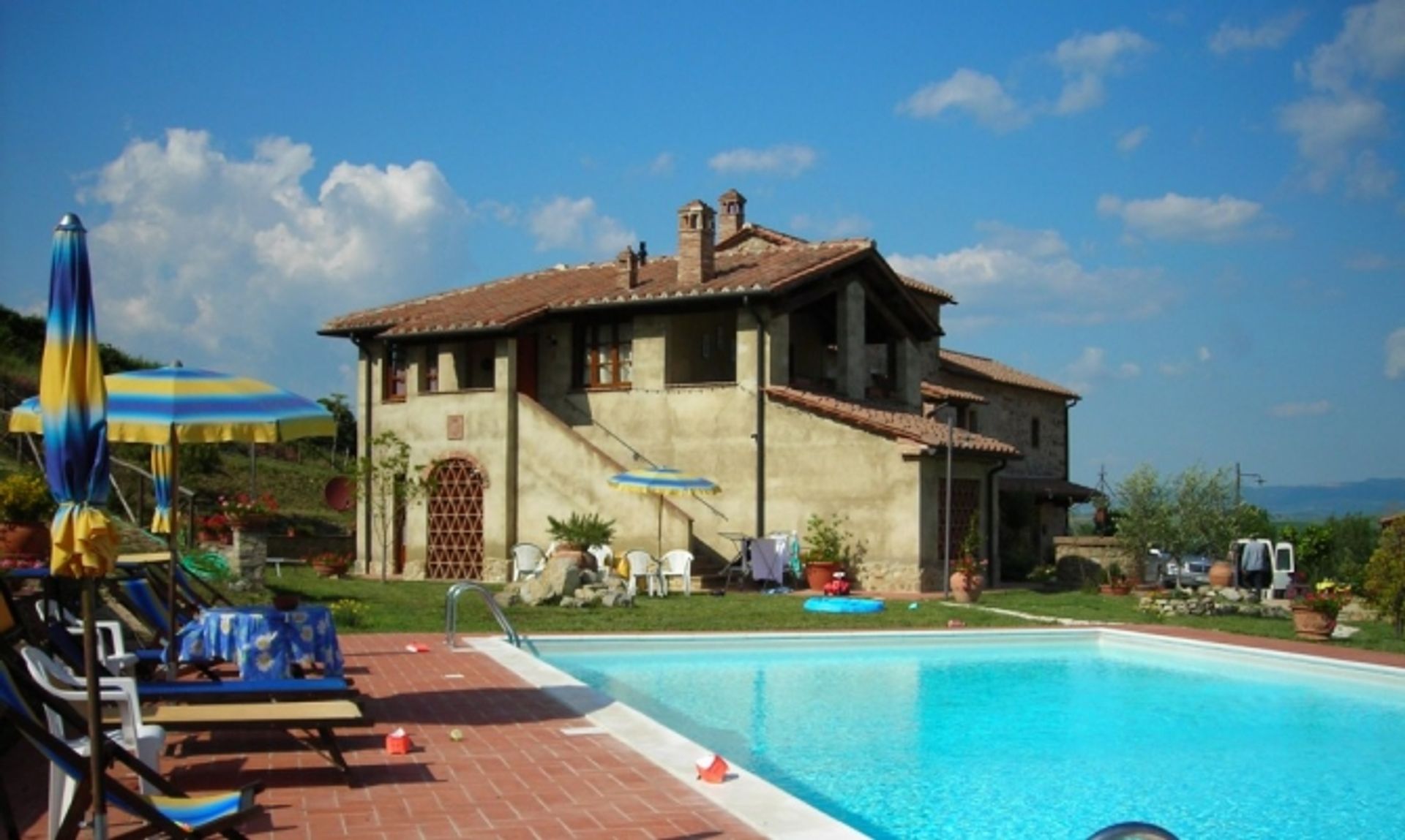 Condominium dans Volterra, Tuscany 10165619