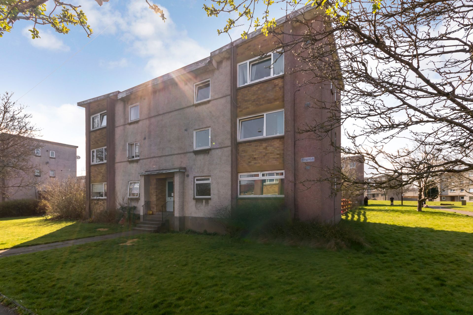 Condominium in Cramond Bridge, Edinburgh, City of 10165891