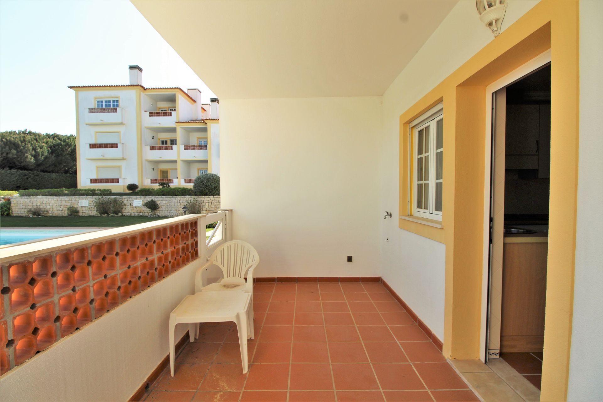 Condominium in Ferrel, Leiria 10166642