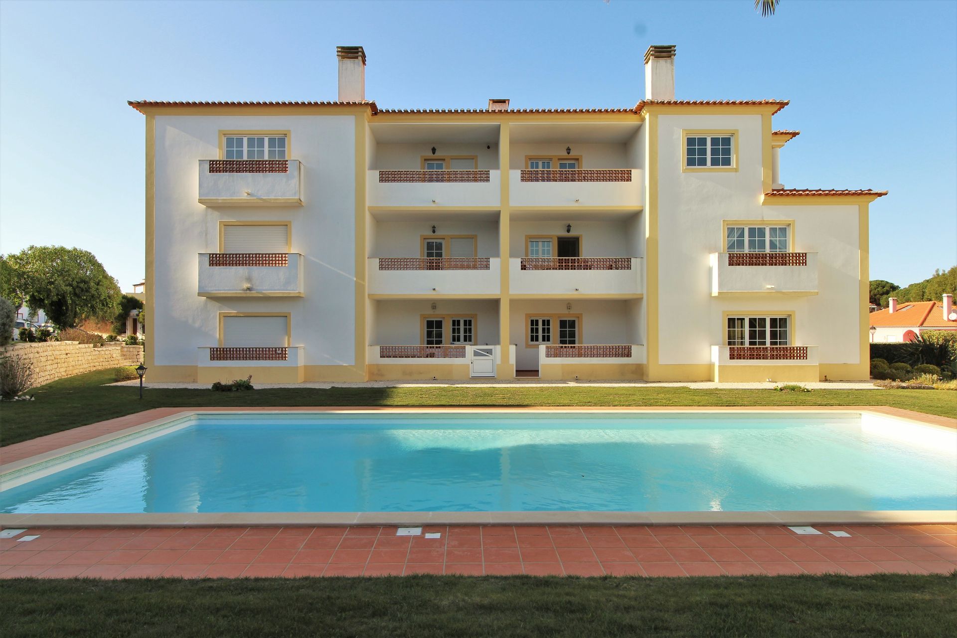 Condominium in Ferrel, Leiria 10166642