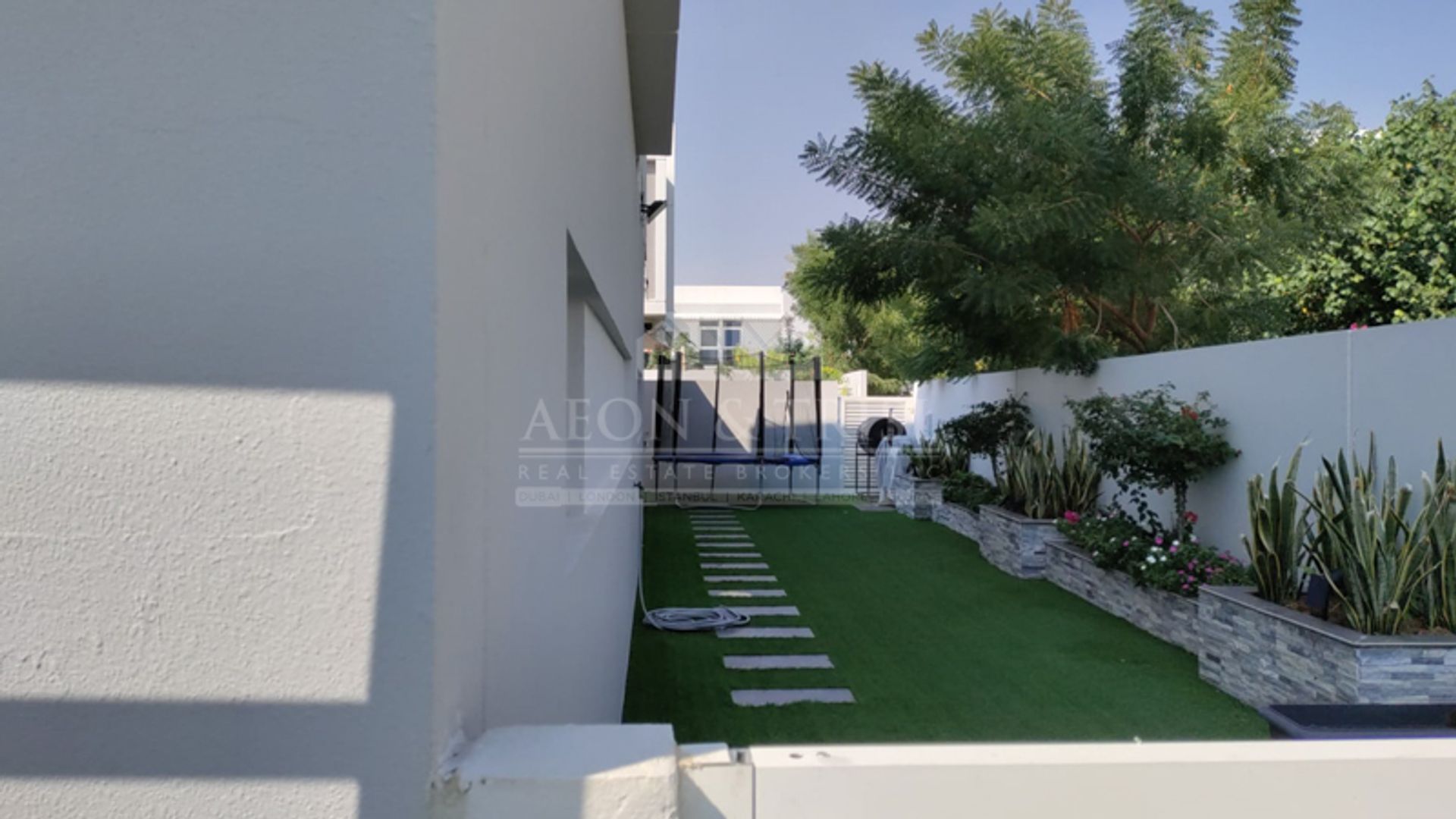 House in Dubai, Dubai 10166722