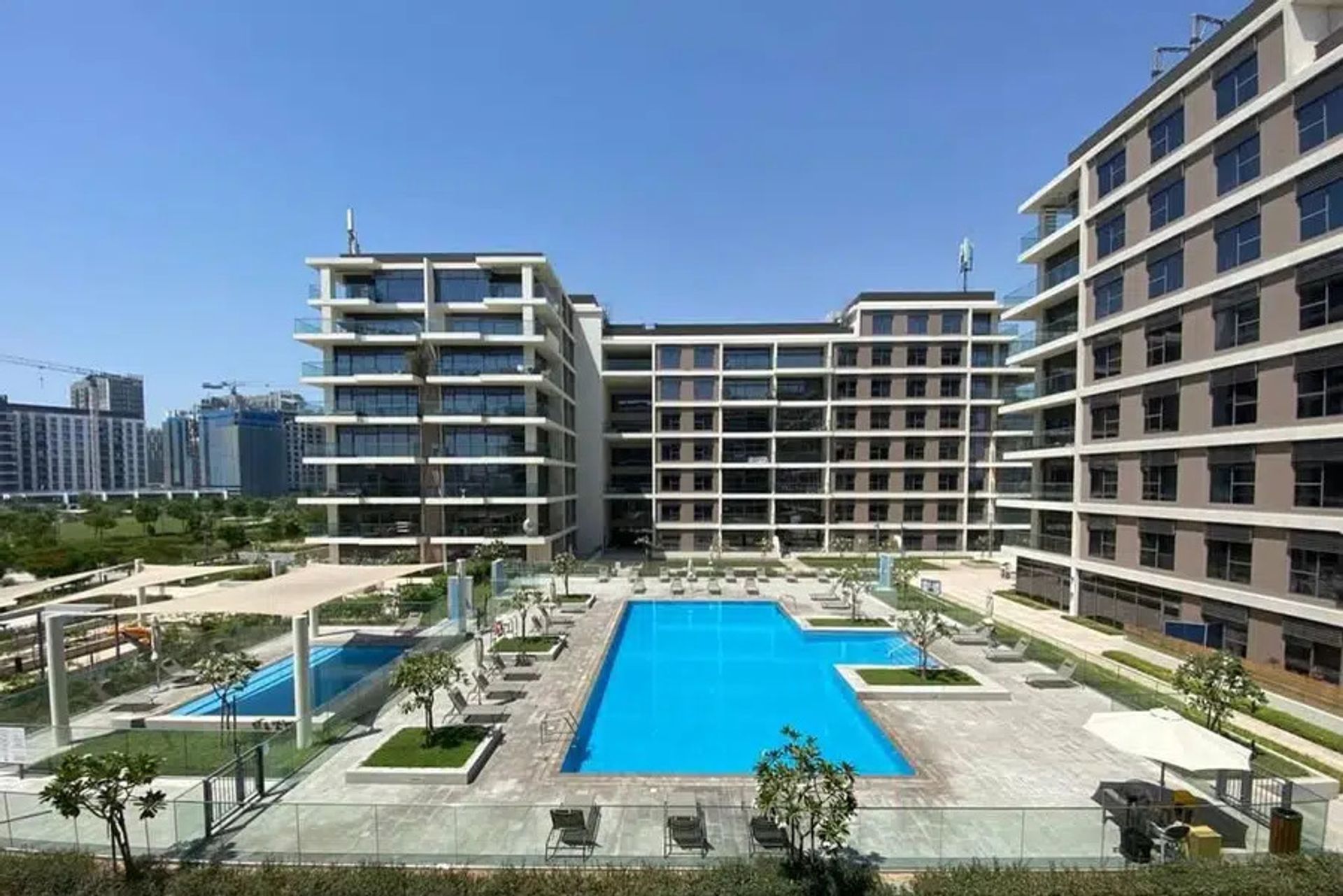 Condominium in Dubai, Dubai 10167072