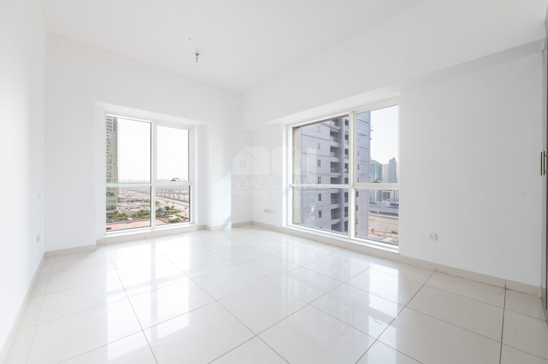 Condominium in Dubai, Dubai 10167259