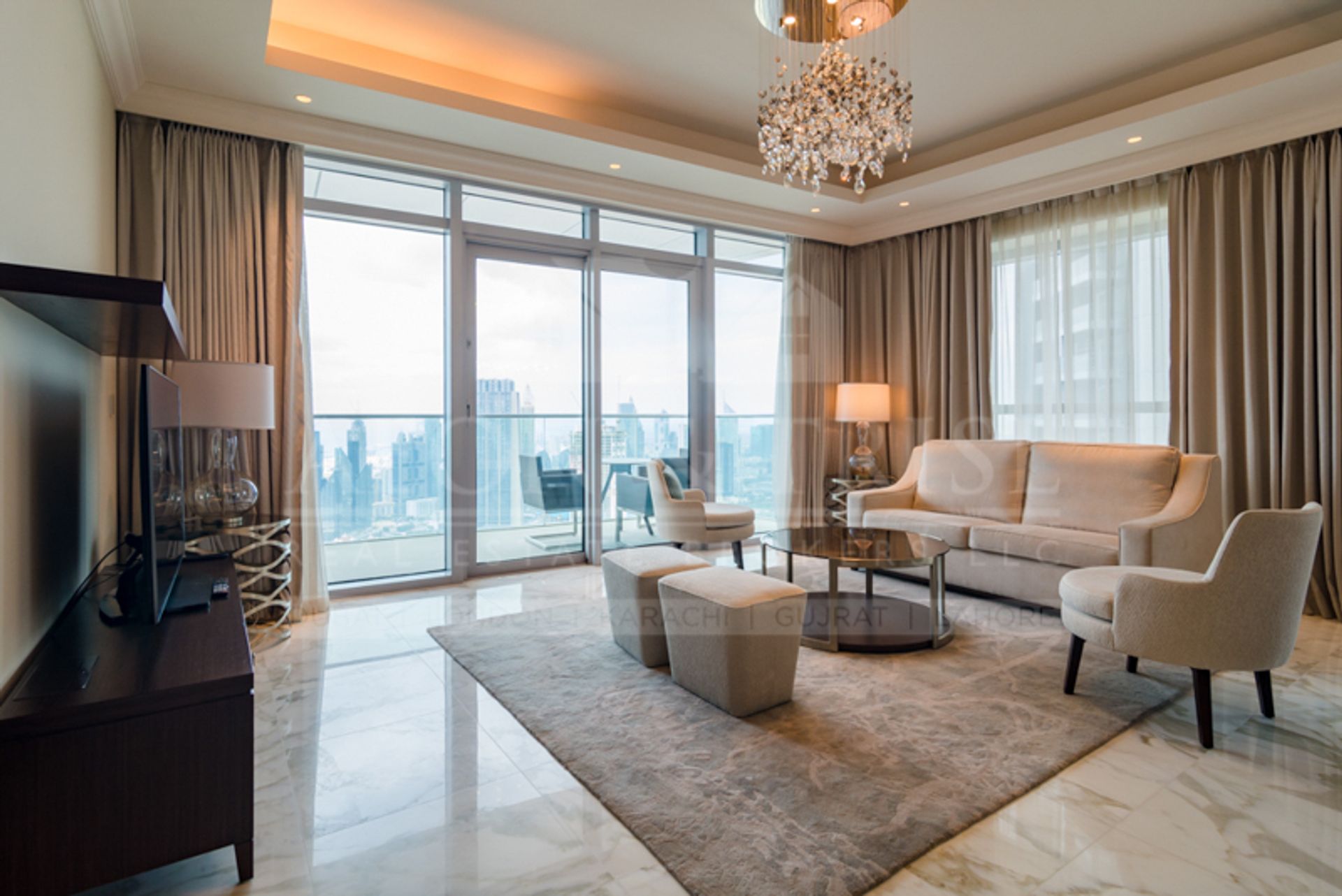 Condominium in Dubai, Dubayy 10167422