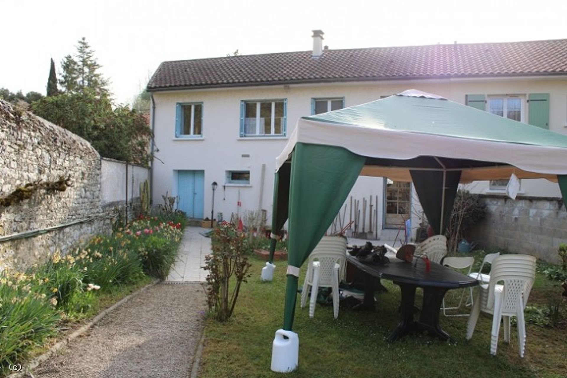 Huis in Ruffec, Nouvelle-Aquitanië 10167653