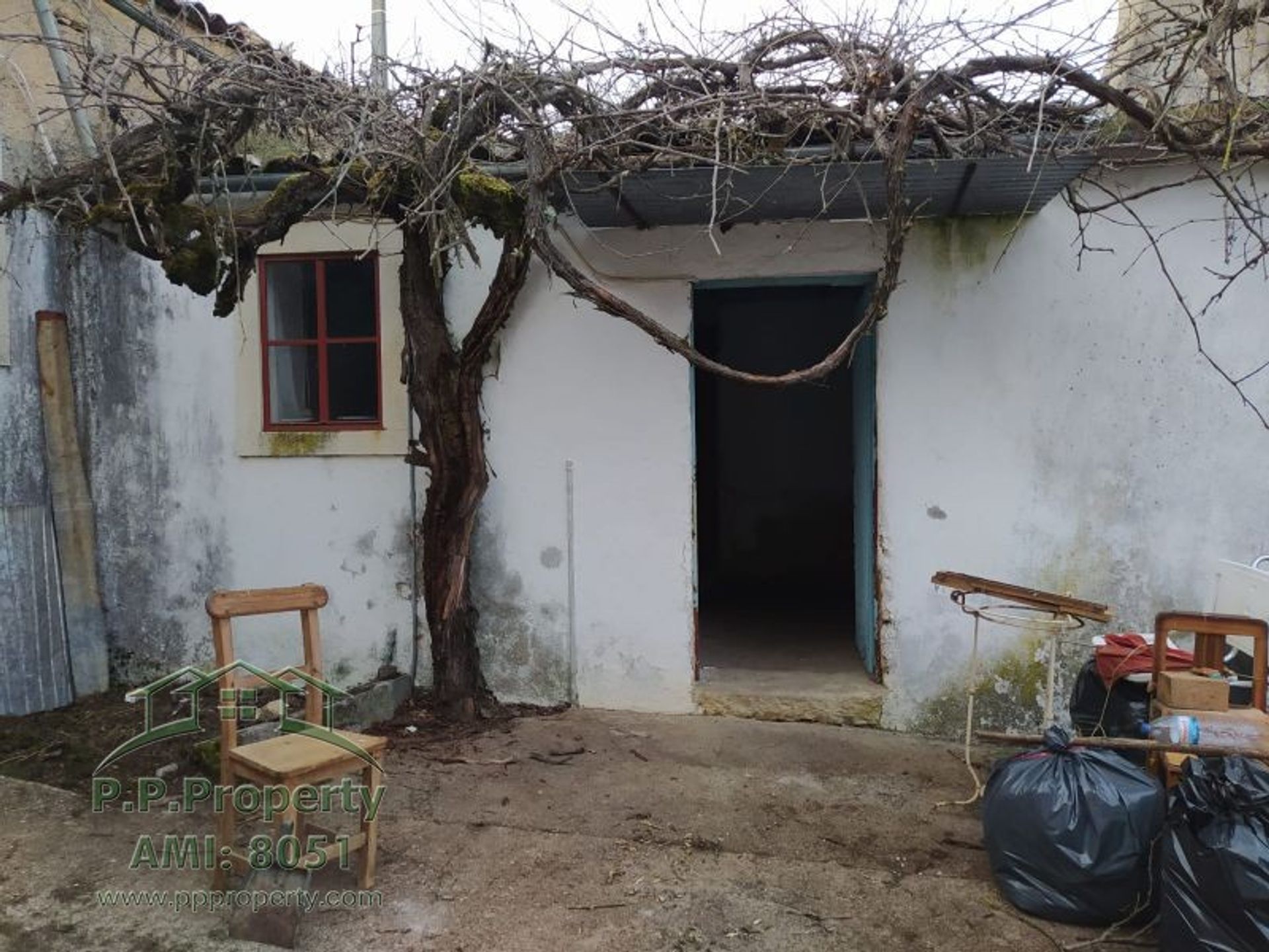 House in Ferreira do Zêzere, Santarém District 10167909