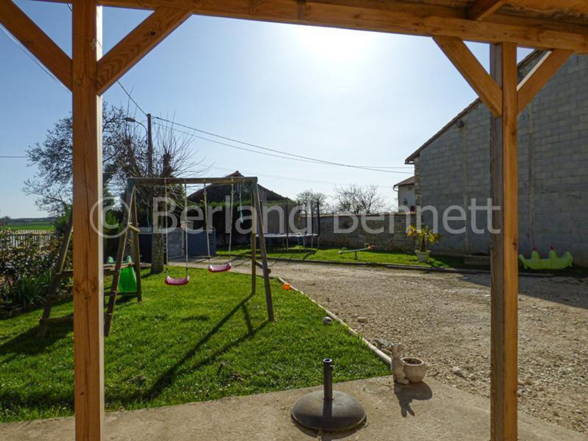 casa en Chaunay, Nouvelle-Aquitaine 10168312