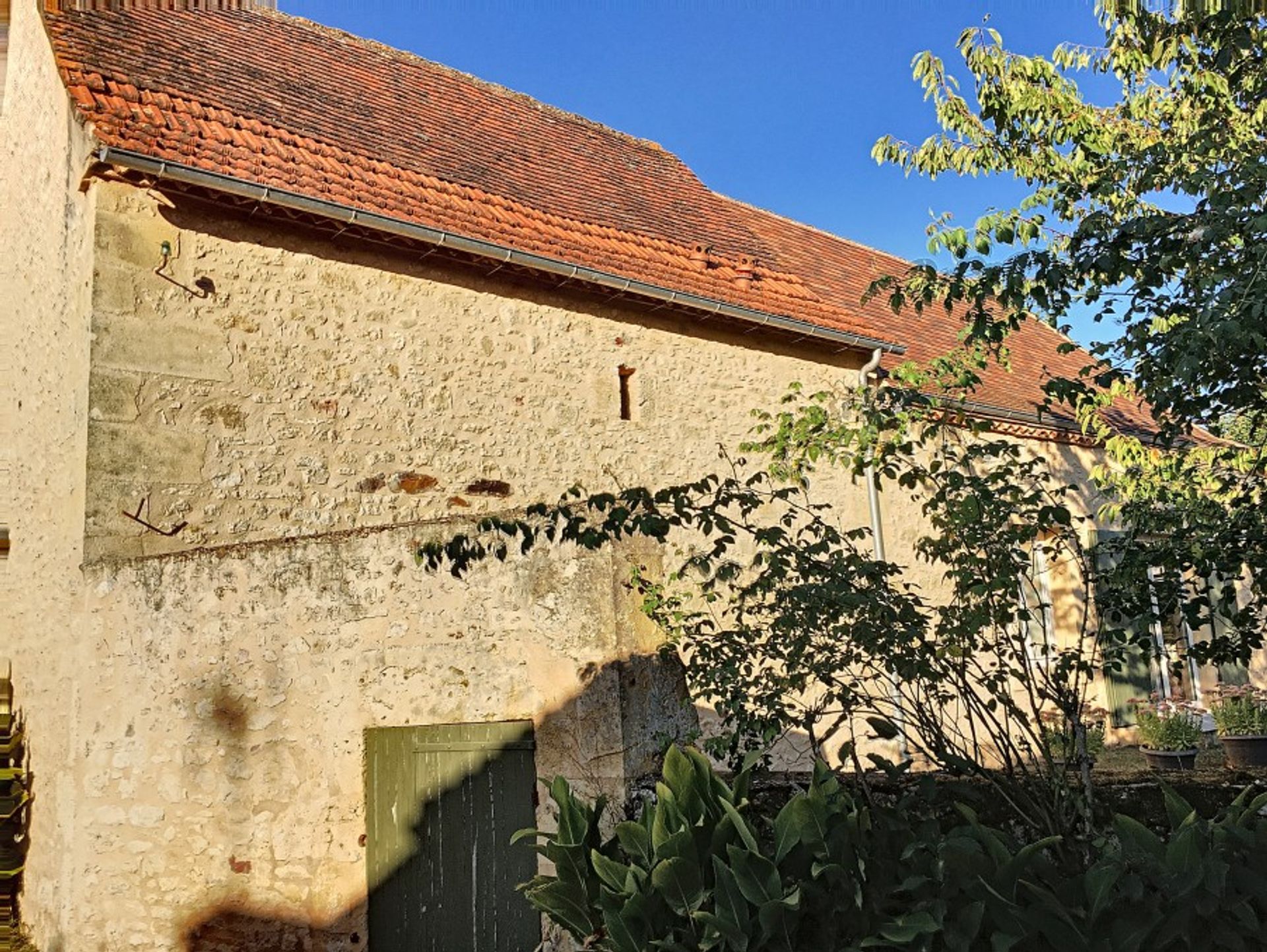 House in Lalinde, Nouvelle-Aquitaine 10168321