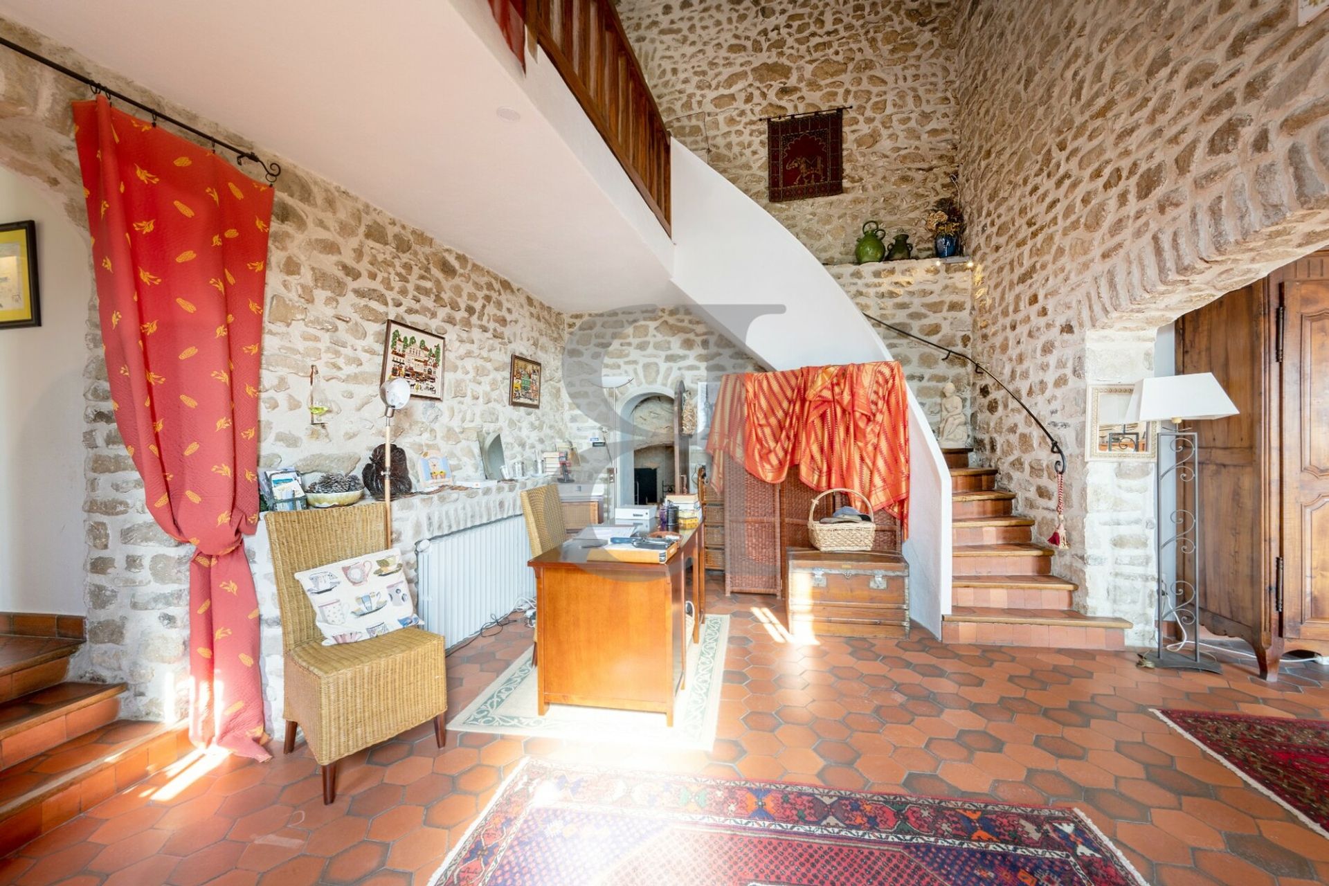 loger dans Vaison-la-Romaine, Provence-Alpes-Côte d'Azur 10168359