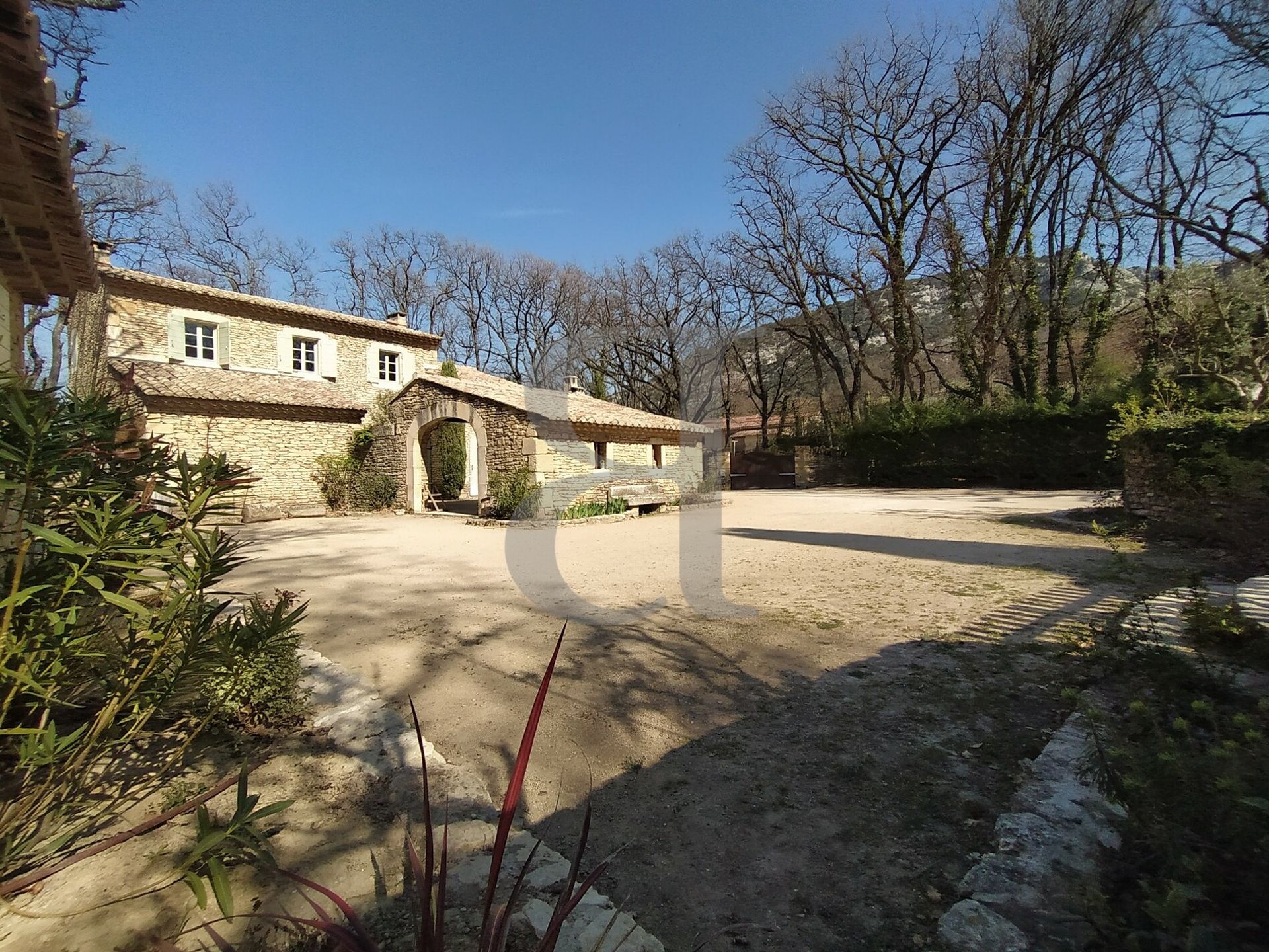 rumah dalam L'Isle-sur-la-Sorgue, Provence-Alpes-Côte d'Azur 10168365