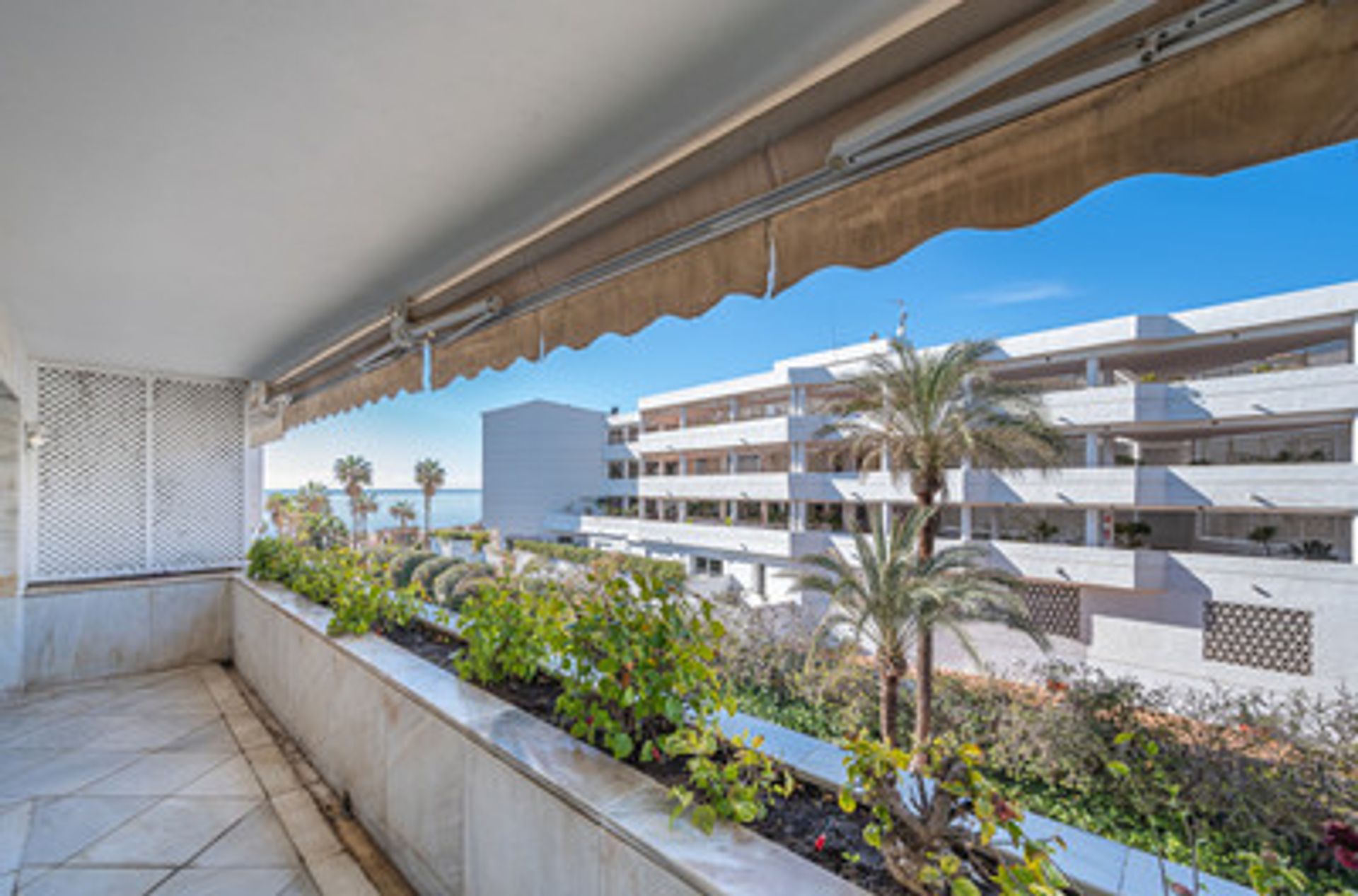 Condominium dans , Andalusia 10168369