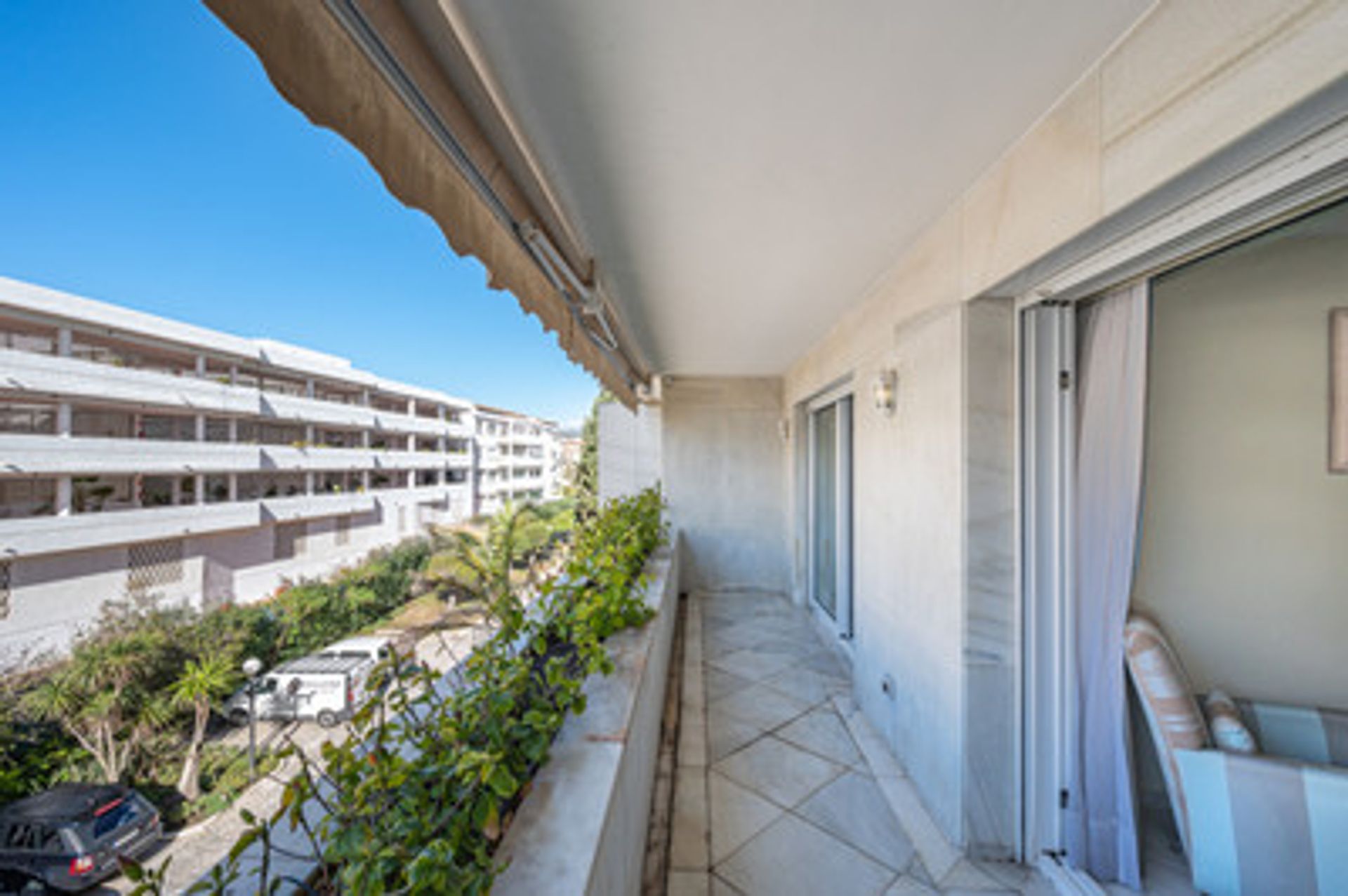 Condominium dans , Andalusia 10168369