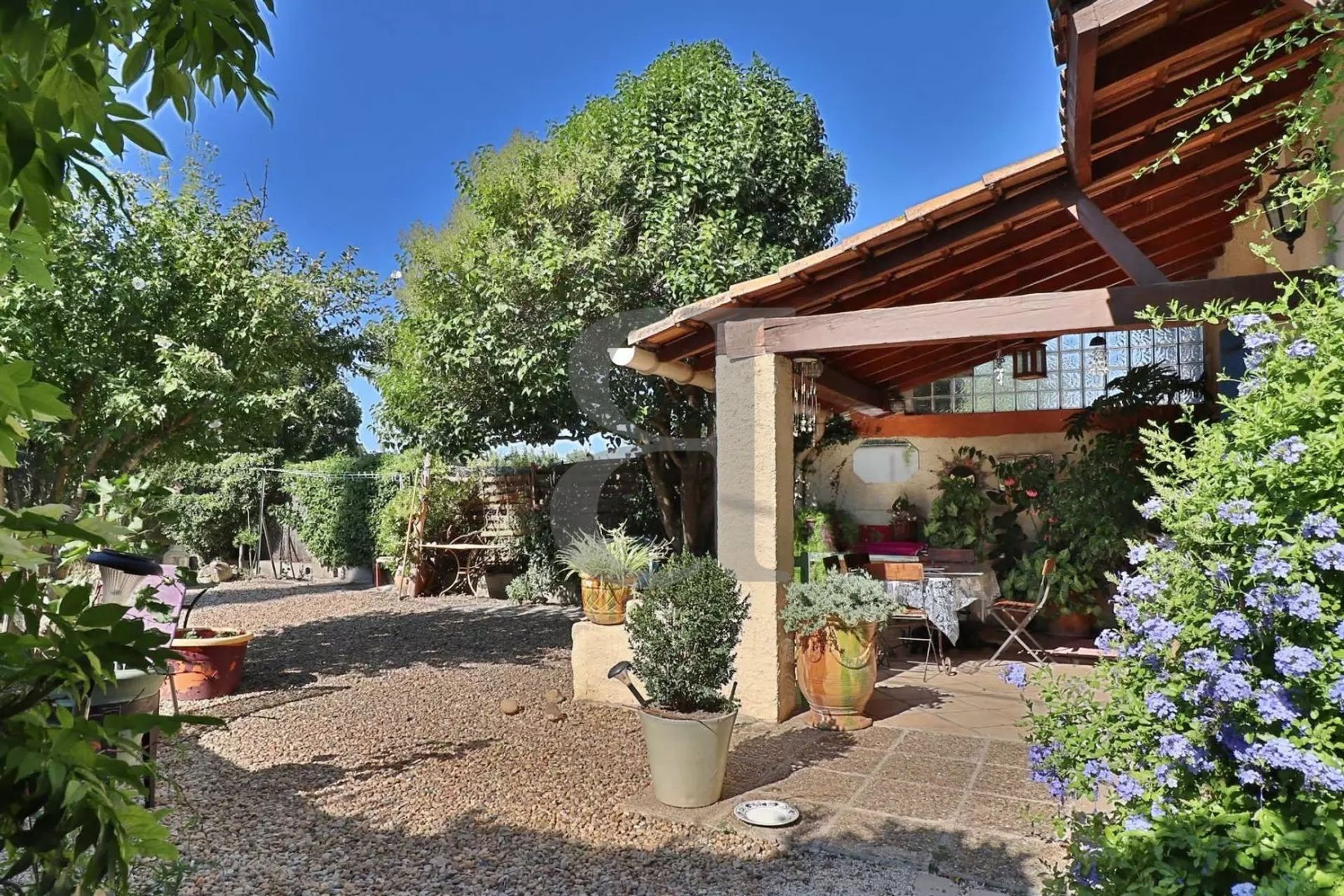 жилой дом в Saint-Rémy-de-Provence, Provence-Alpes-Côte d'Azur 10168370