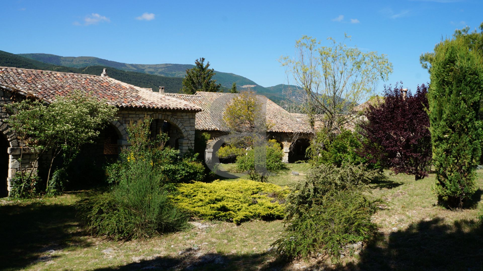 σπίτι σε Buis-les-Baronnies, Ωβέρνη-Ροδανός-Άλπεις 10168375