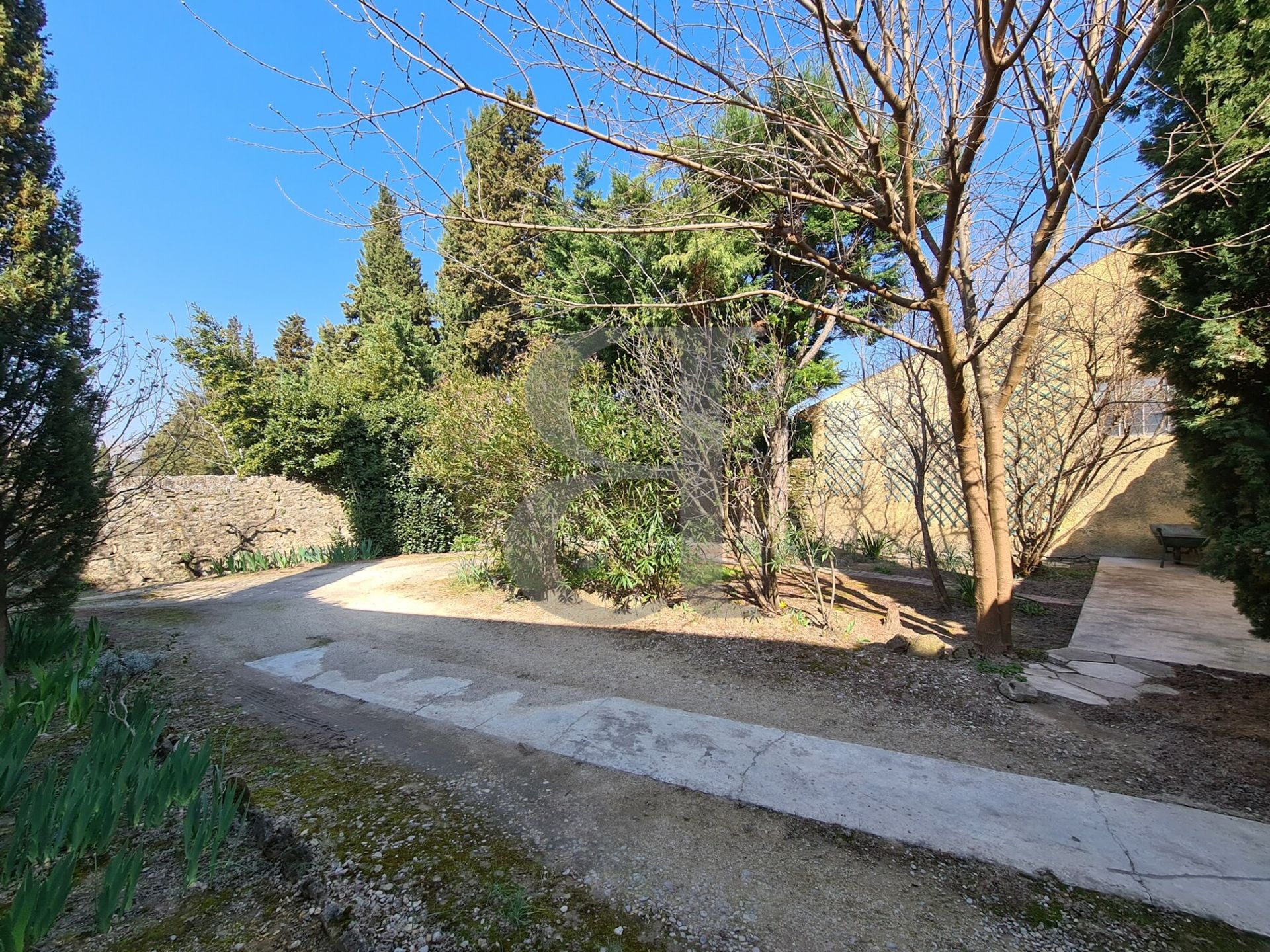 casa no Sainte-Cécile-les-Vignes, Provença-Alpes-Costa Azul 10168376