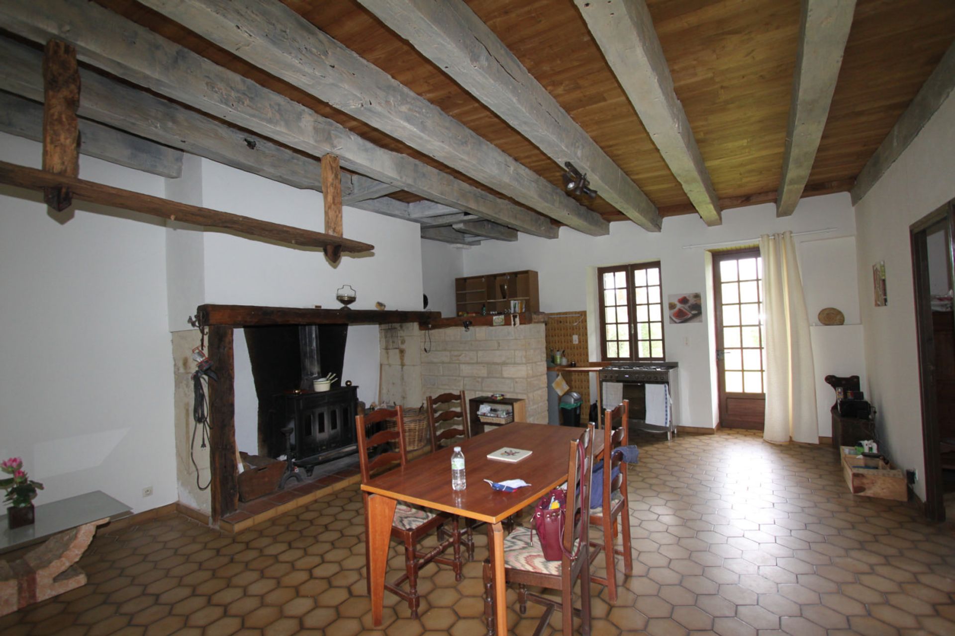 Будинок в Saint-Cyprien, Nouvelle-Aquitaine 10168441