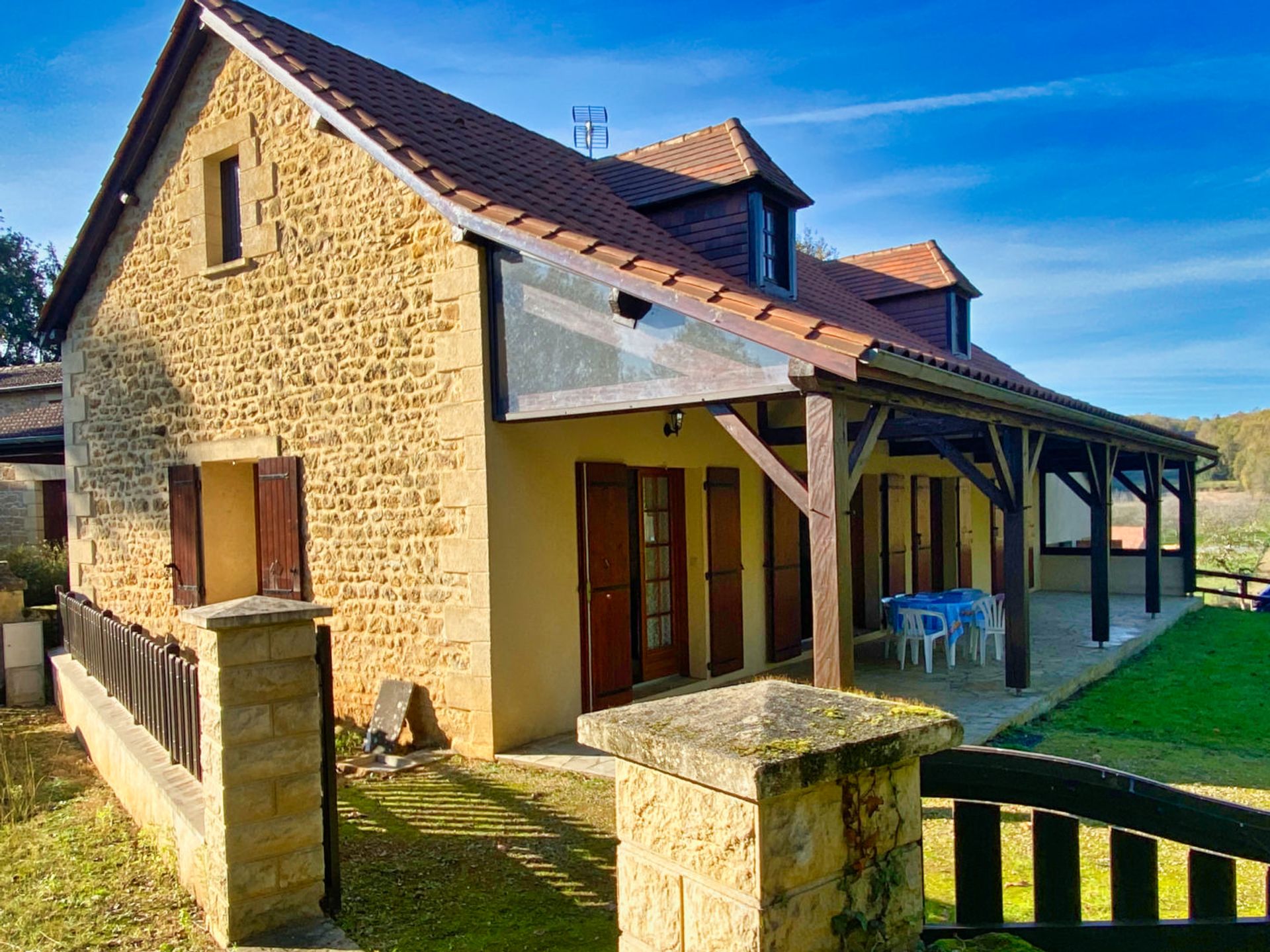 casa en Saint-Cyprien, Nouvelle-Aquitaine 10168445