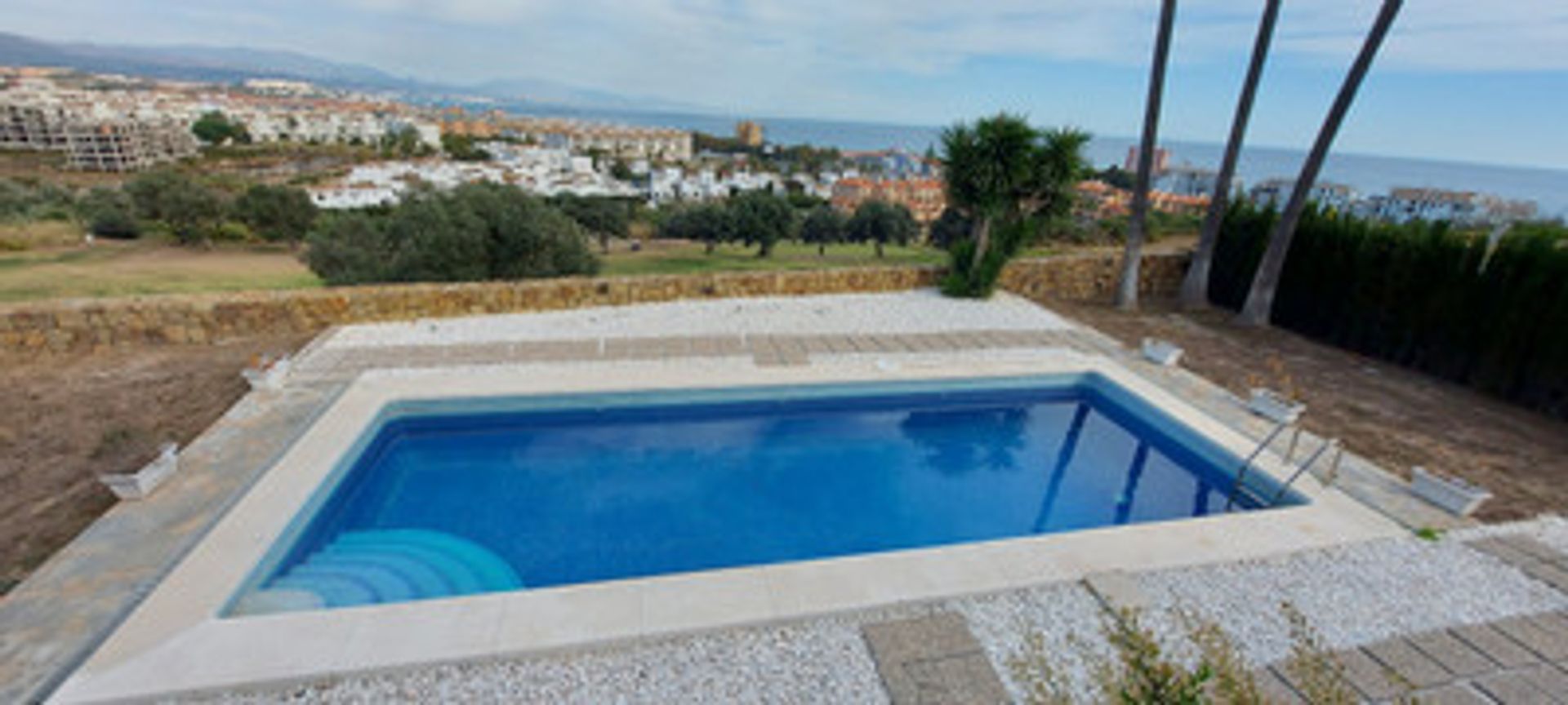 Casa nel Puerto de la Duquesa, Andalusia 10168480