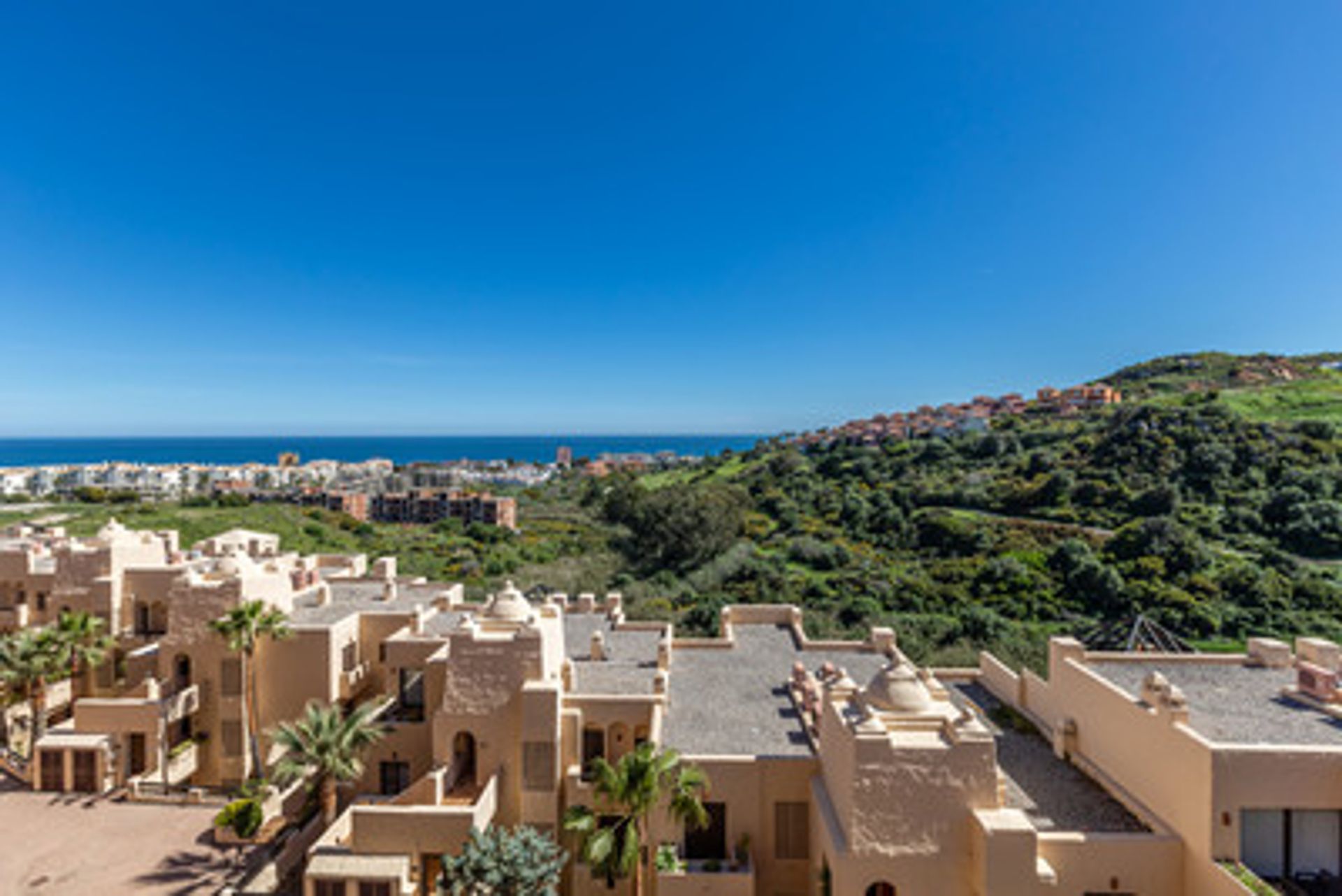 عمارات في Puerto de la Duquesa, Andalusia 10168546