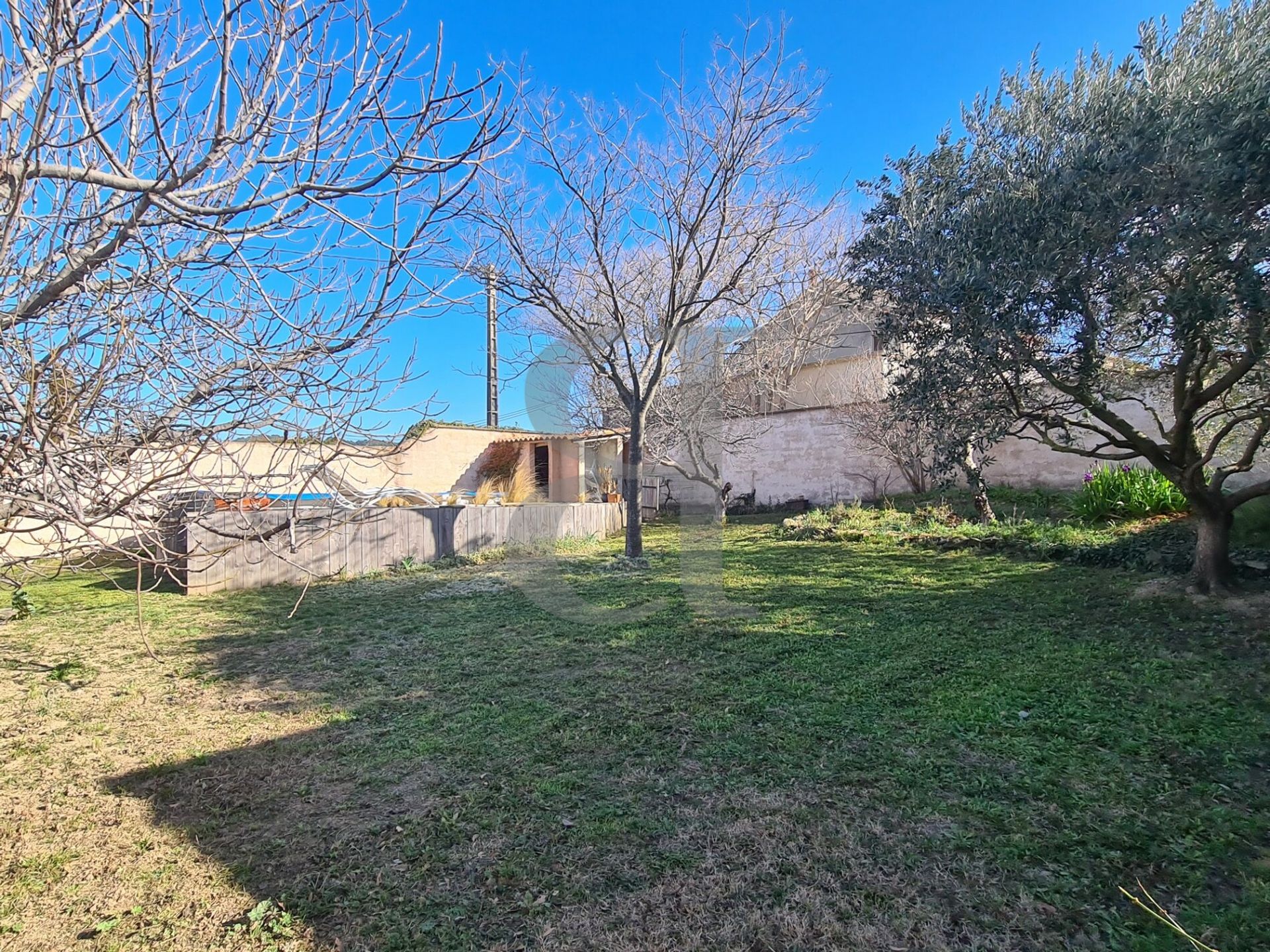 rumah dalam Sainte-Cecile-les-Vignes, Provence-Alpes-Côte d'Azur 10168576