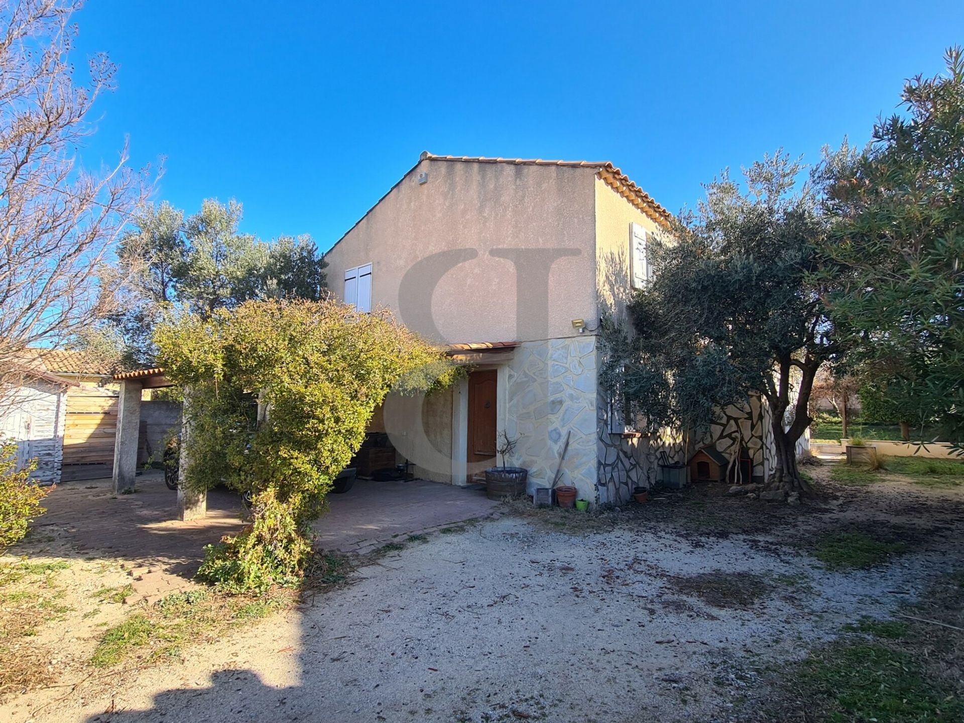 Hus i Sainte-Cécile-les-Vignes, Provence-Alpes-Côte d'Azur 10168576