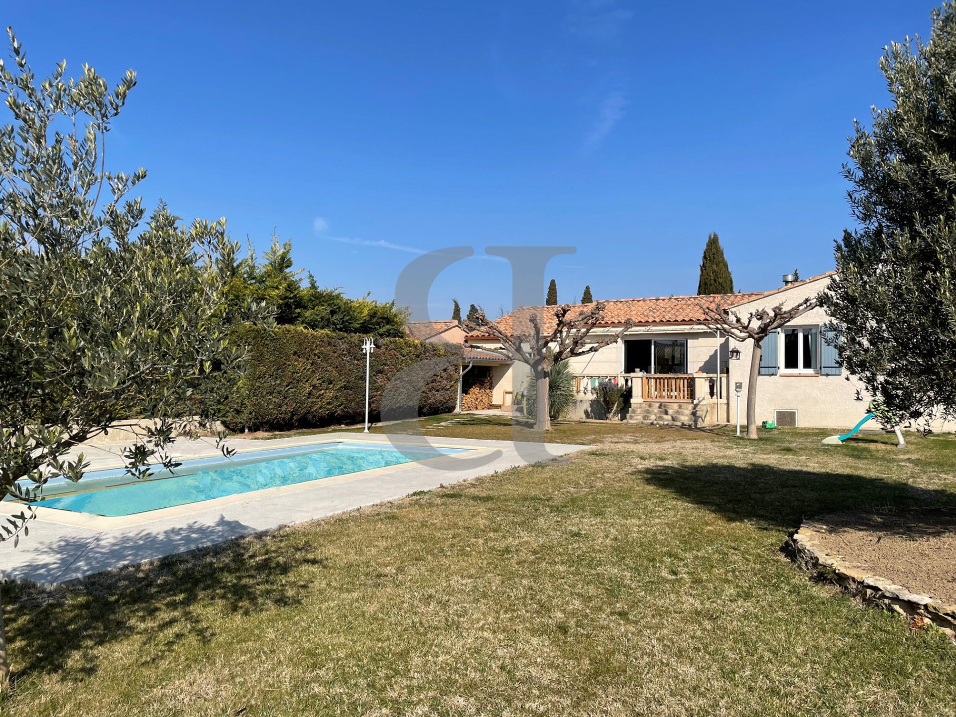 Huis in Sainte-Cecile-les-Vignes, Provence-Alpes-Côte d'Azur 10168585