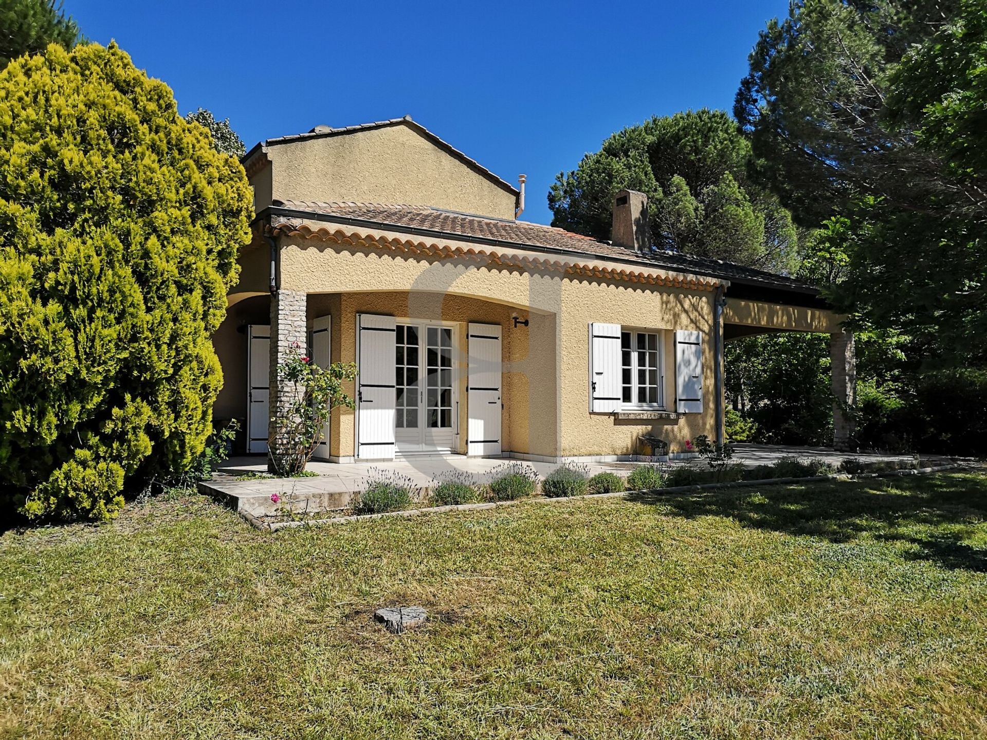 Hus i , Provence-Alpes-Côte d'Azur 10168594