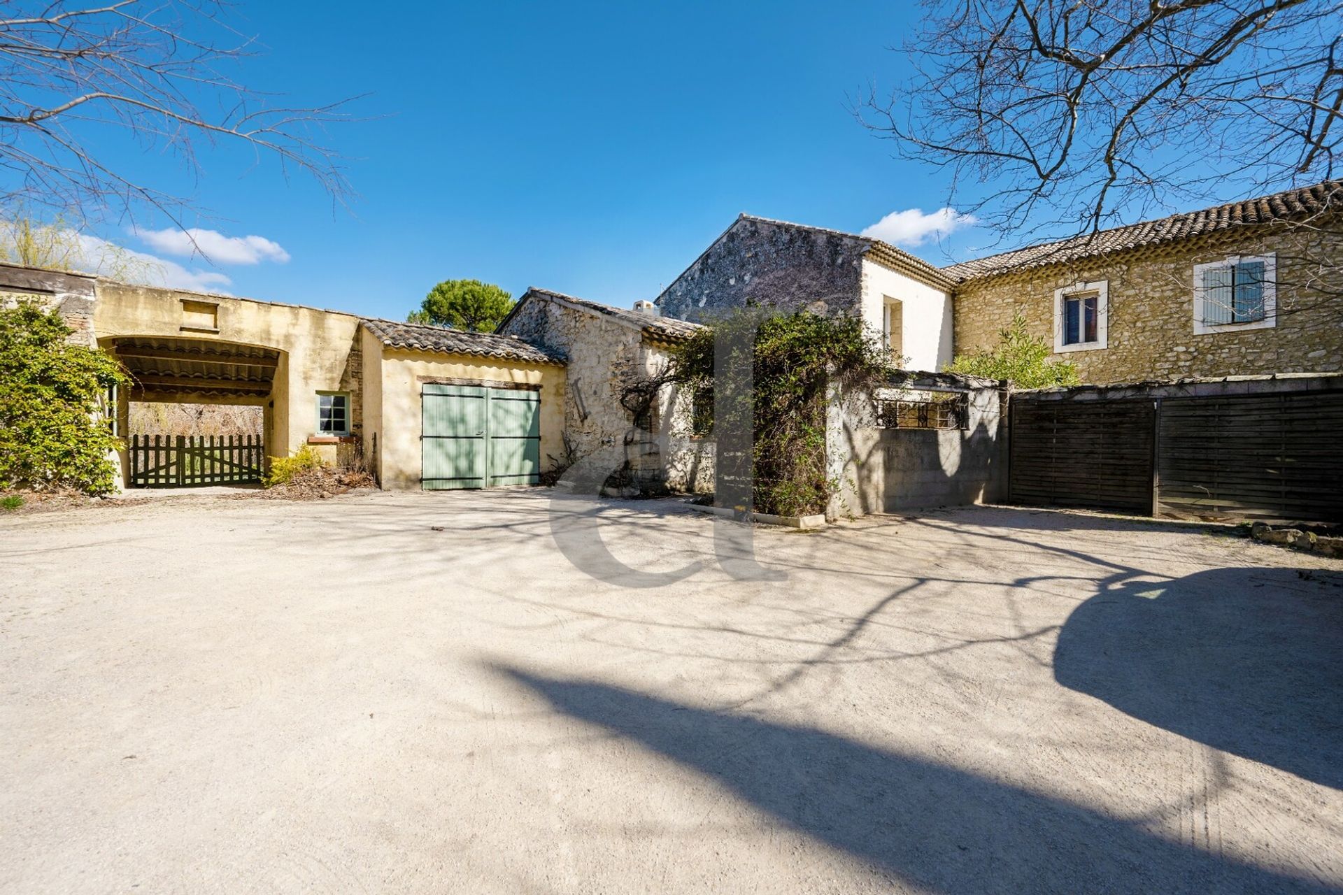 Hus i Chateauneuf-de-Gadagne, Provence-Alpes-Cote d'Azur 10168598