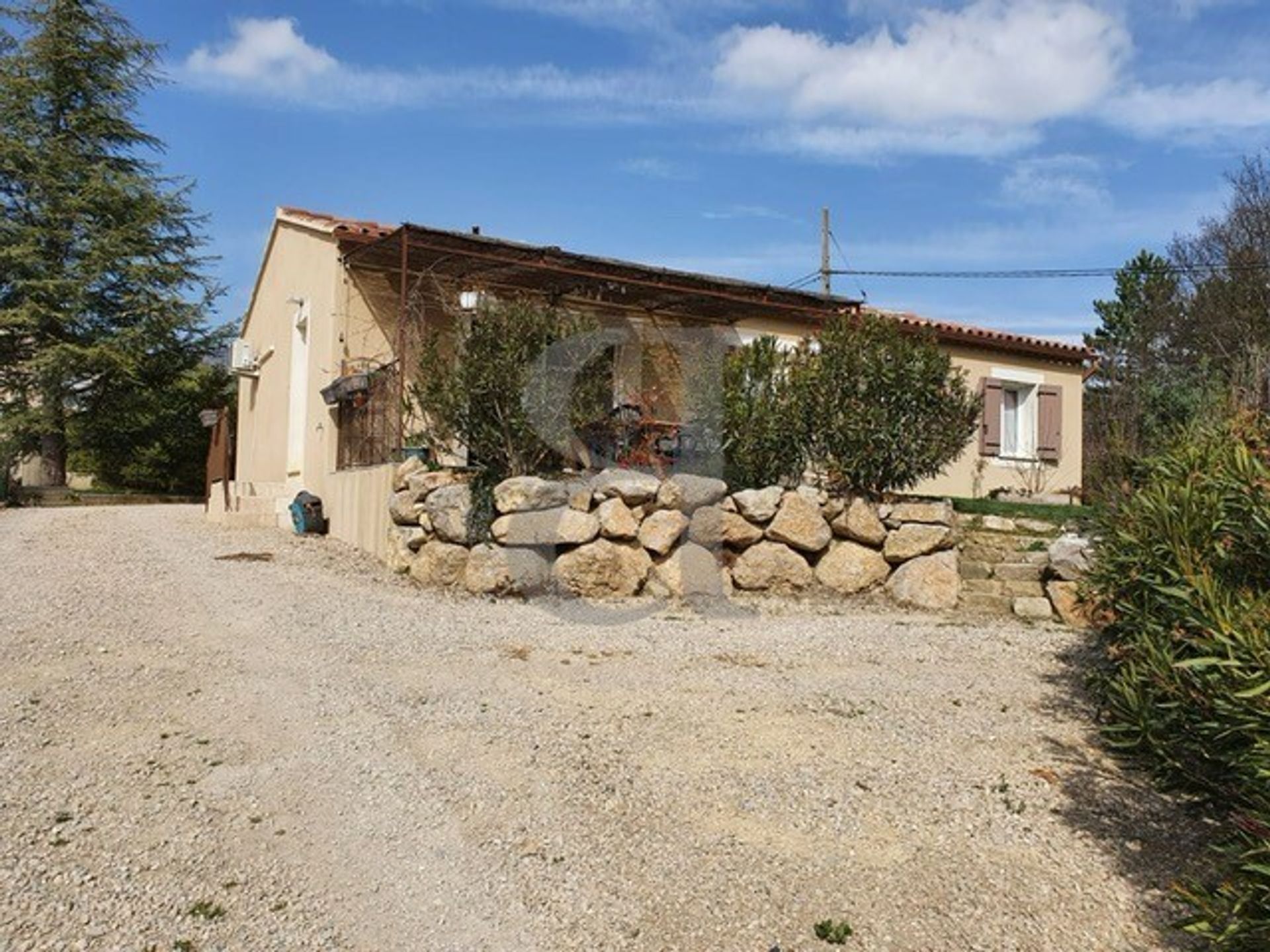 Talo sisään Buis-les-Baronnies, Auvergne-Rhône-Alpes 10168602