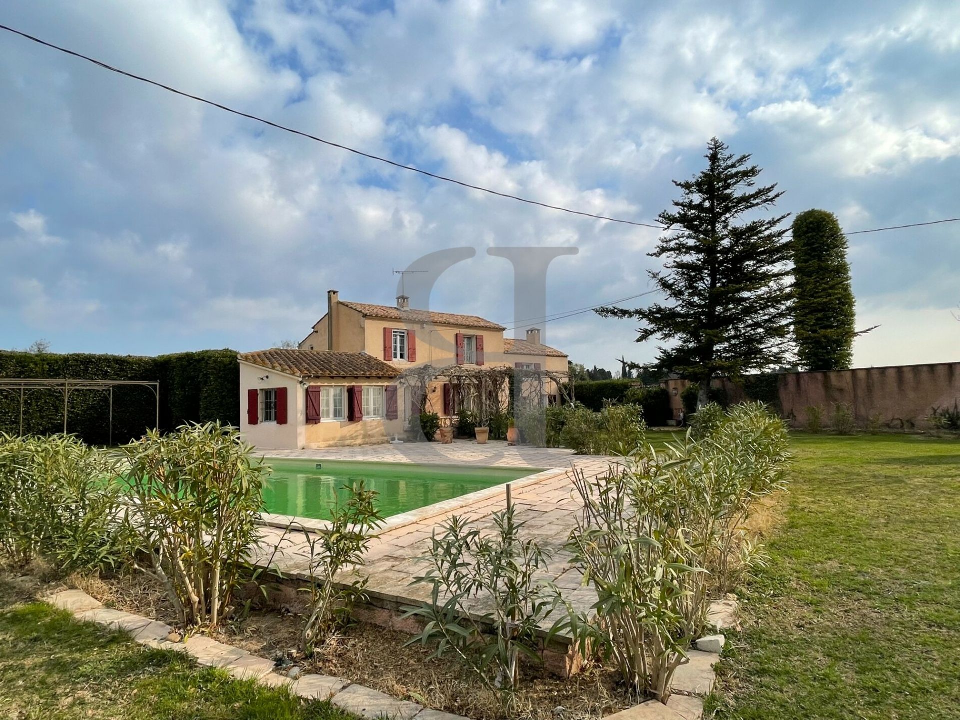 Casa nel Arles, Provence-Alpes-Cote d'Azur 10168612