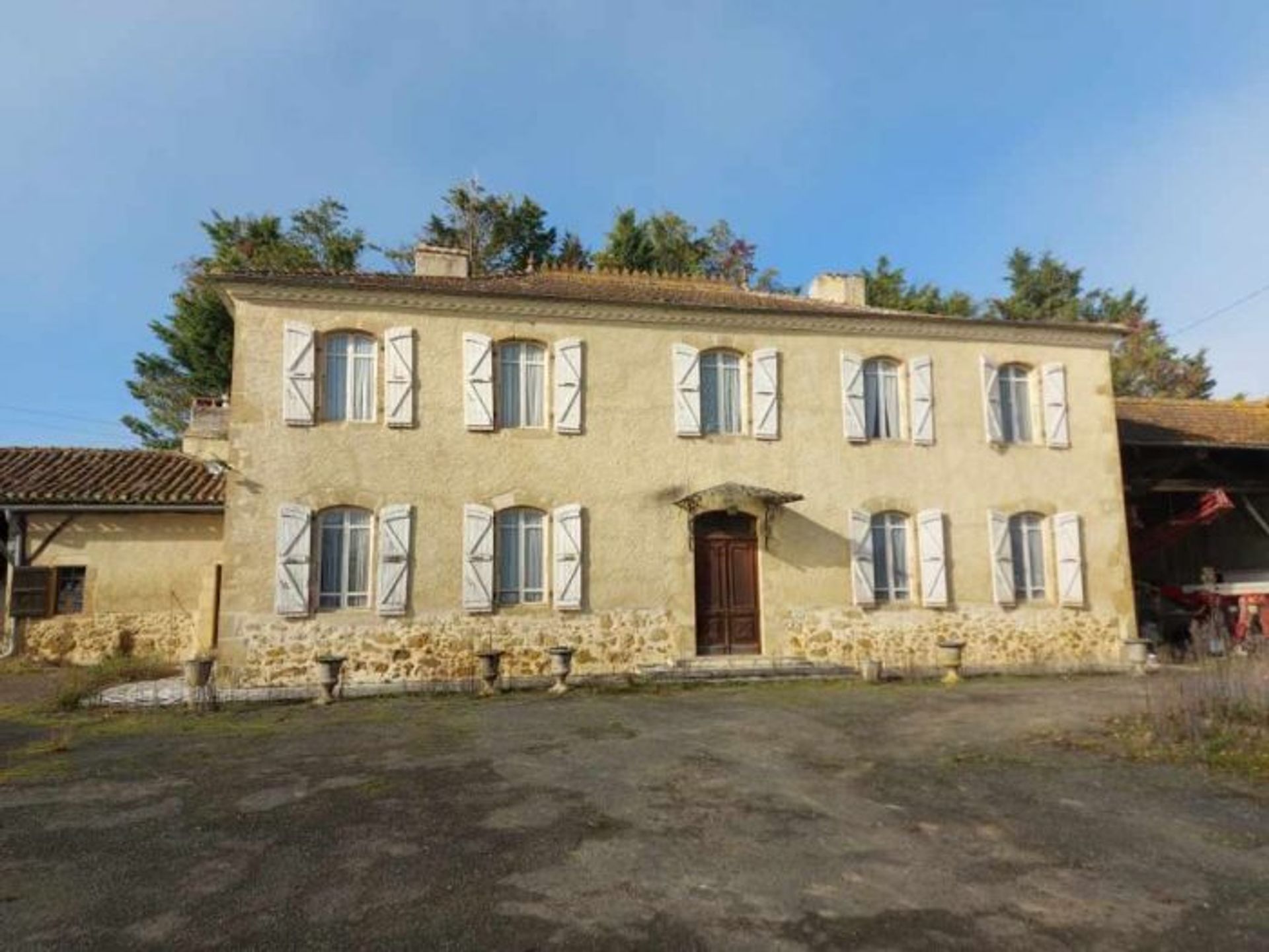 House in Mirande, Occitanie 10168680