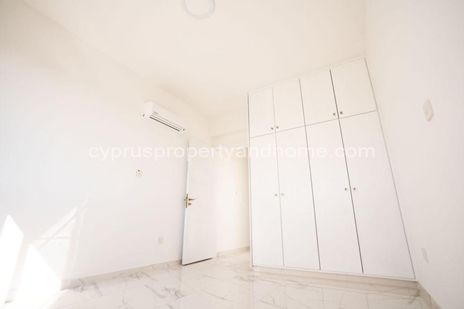 Condominium dans Kissonerga, Paphos 10168783