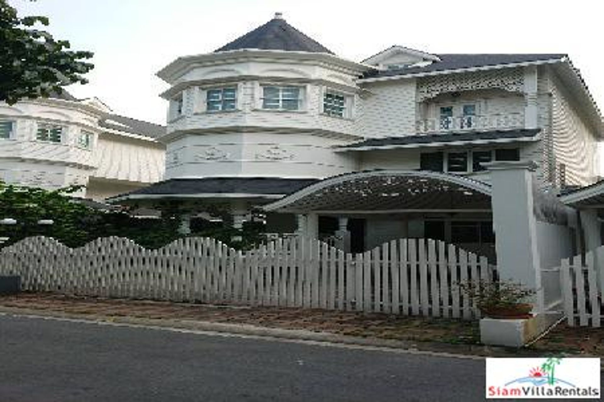 rumah dalam , Krung Thep Maha Nakhon 10168831