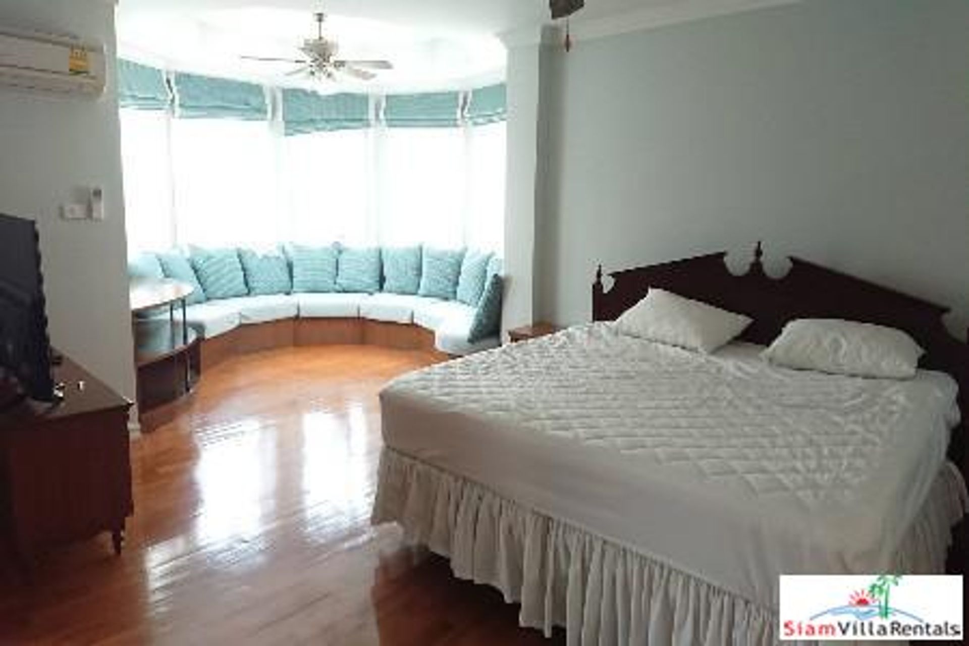 Hus i , Krung Thep Maha Nakhon 10168831