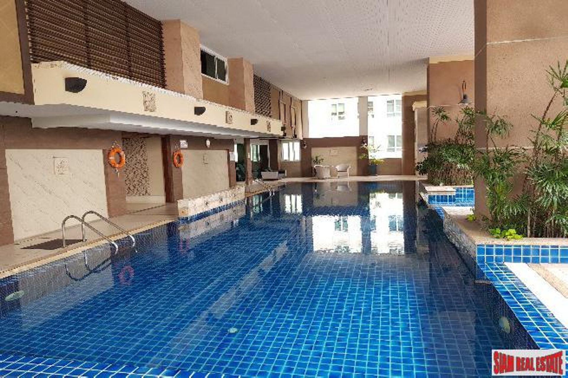 Condominium in , Krung Thep Maha Nakhon 10168839