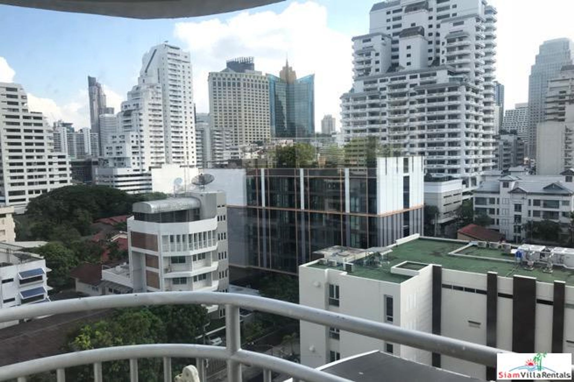 Condominio en Khlong Toei, Krung Thep Maha Nakhon 10168877