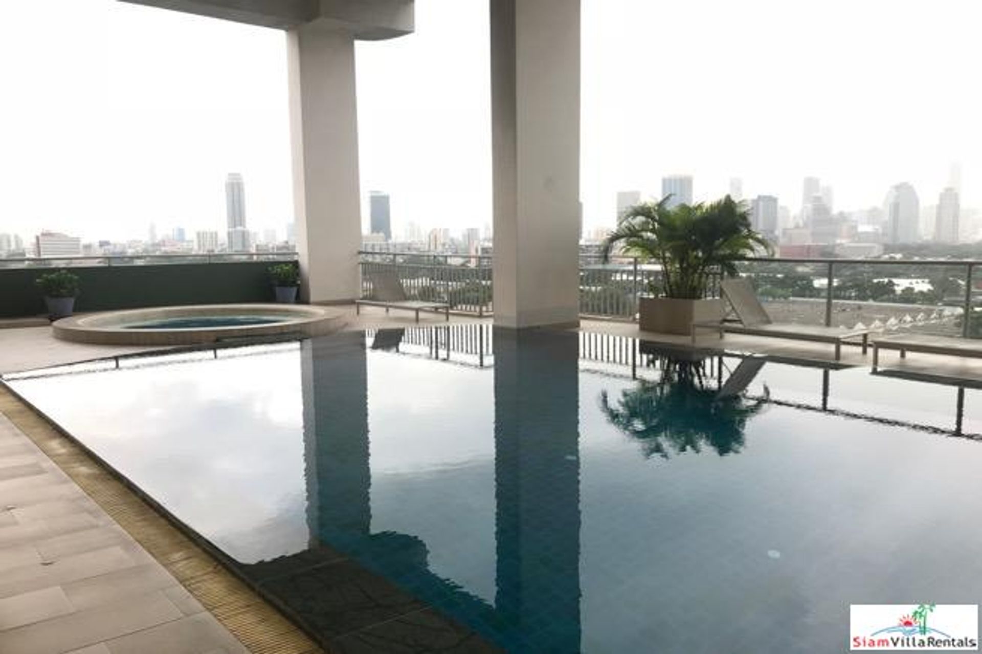 Condominium dans , Krung Thep Maha Nakhon 10168877