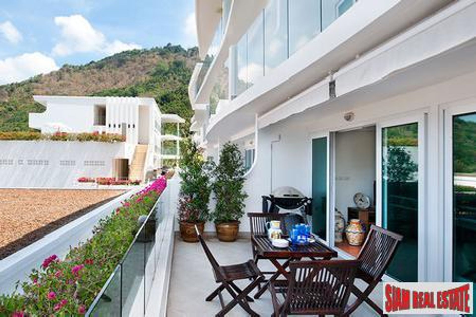 Condominium in Ban Kata, Phuket 10169118