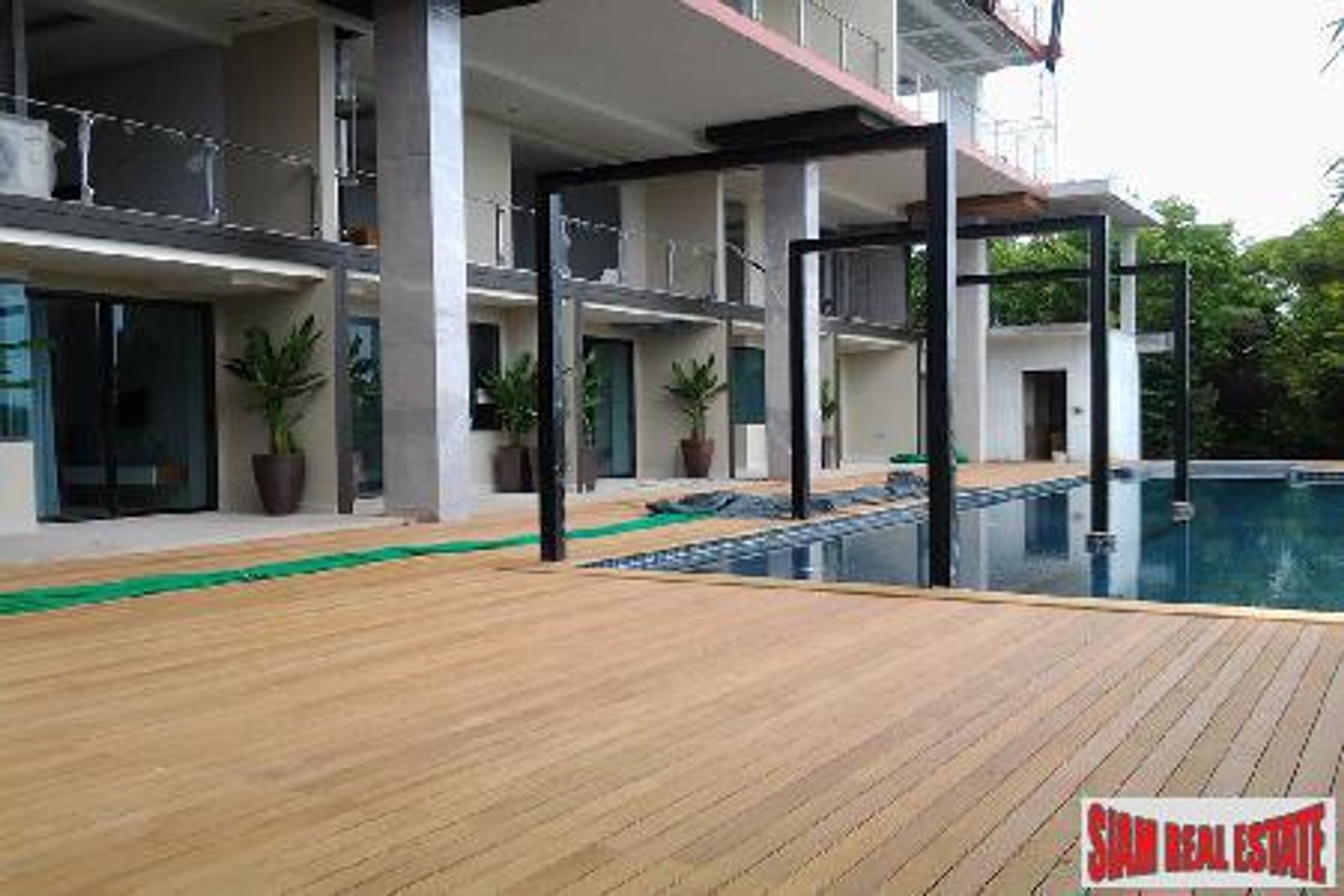 Condominium dans Ban Phrom Thep, Phuket 10169266