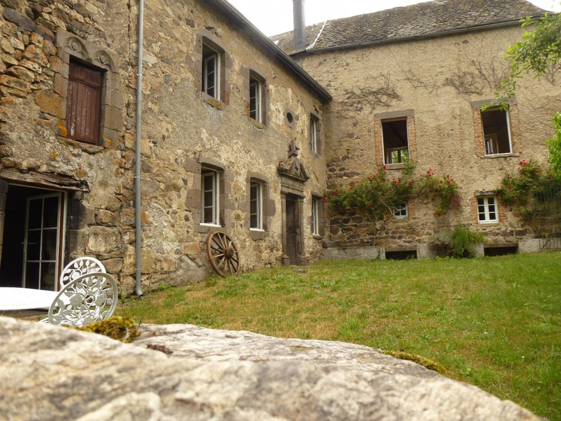 Інший в Valbeleix, Auvergne-Rhône-Alpes 10169982