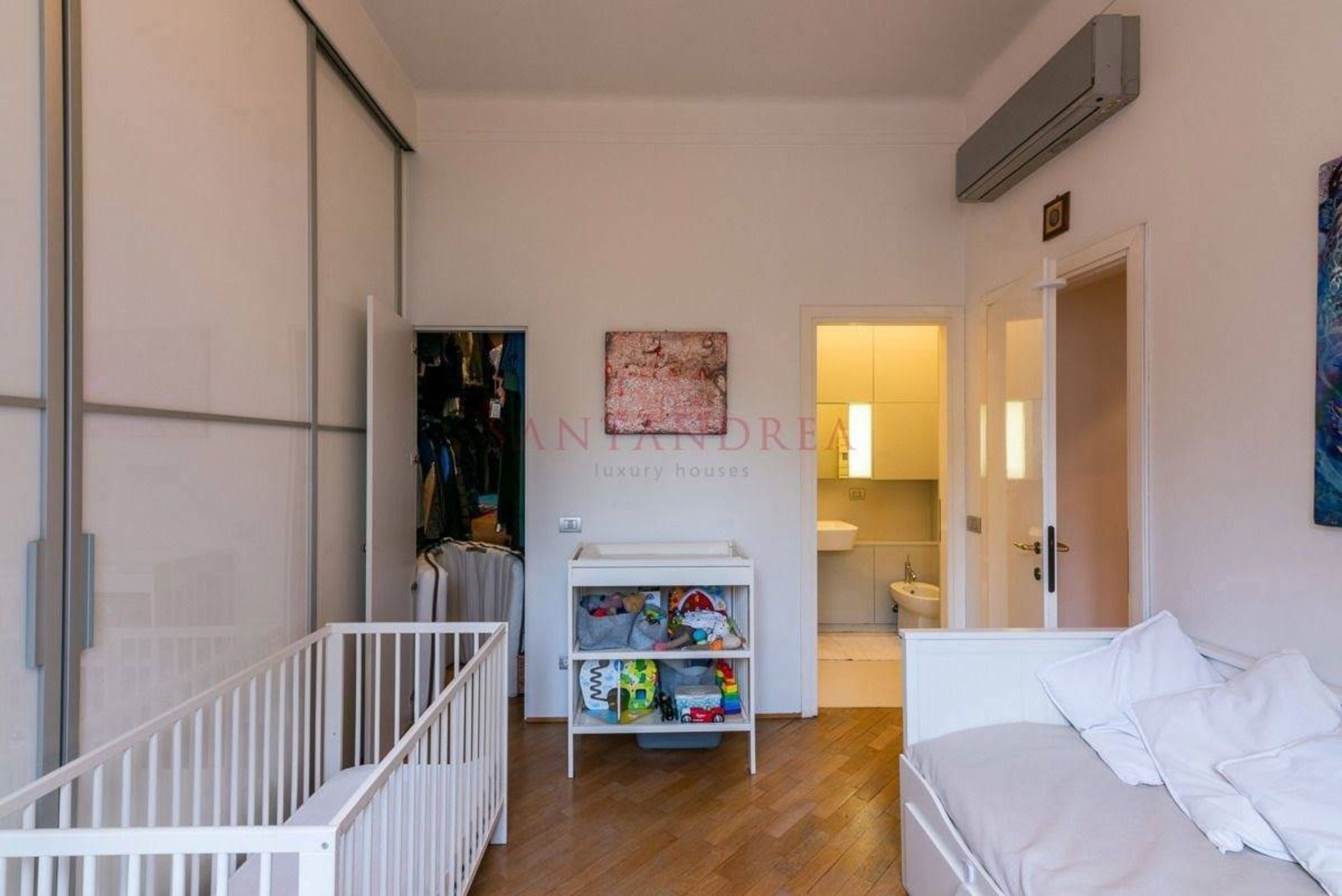 Condominium in Milan, Lombardy 10170061