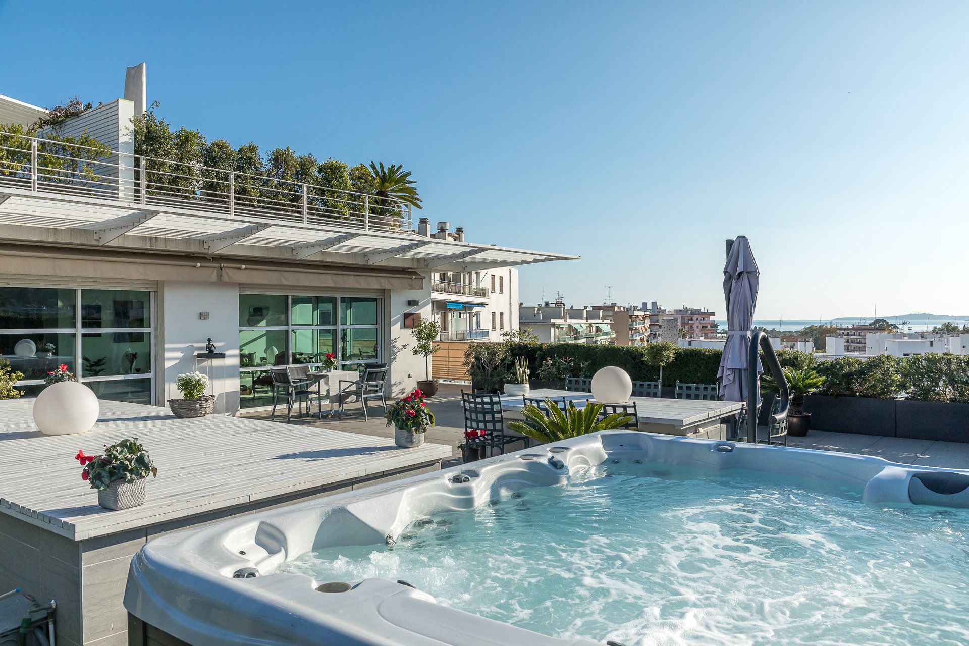 Condominio en Cagnes-sur-Mer, Provence-Alpes-Cote d'Azur 10170321