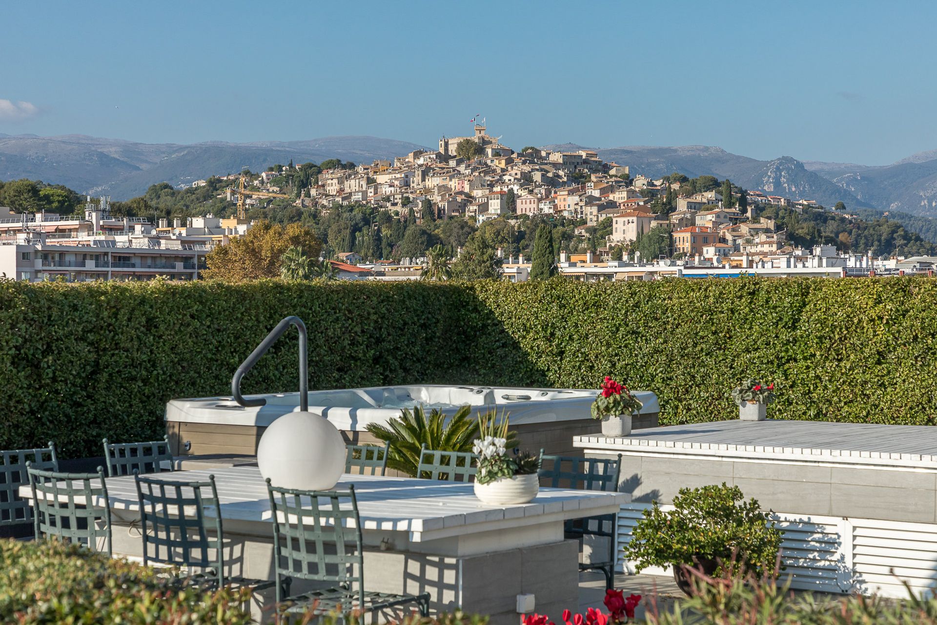 عمارات في Cagnes-sur-Mer, Provence-Alpes-Cote d'Azur 10170321