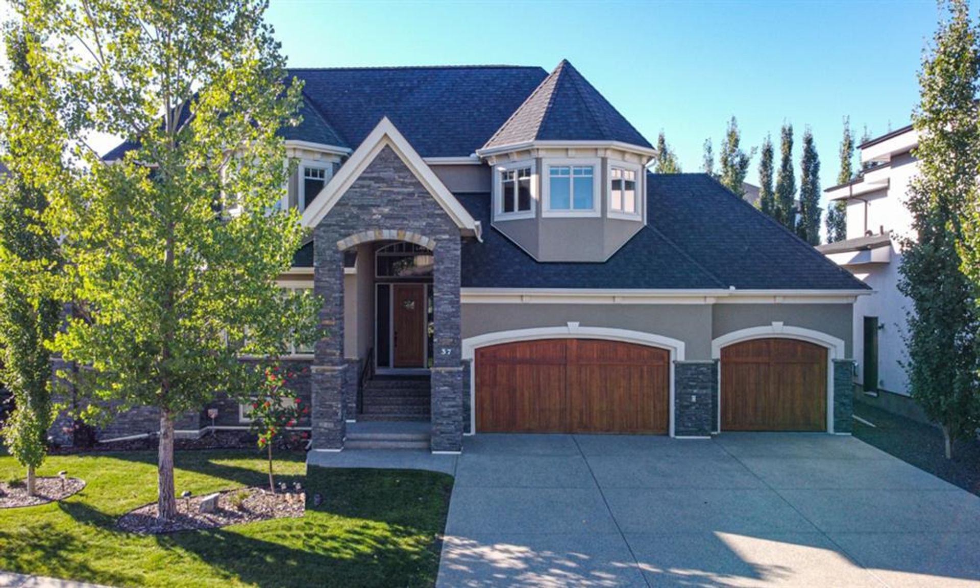 rumah dalam Calgary, Alberta 10170961