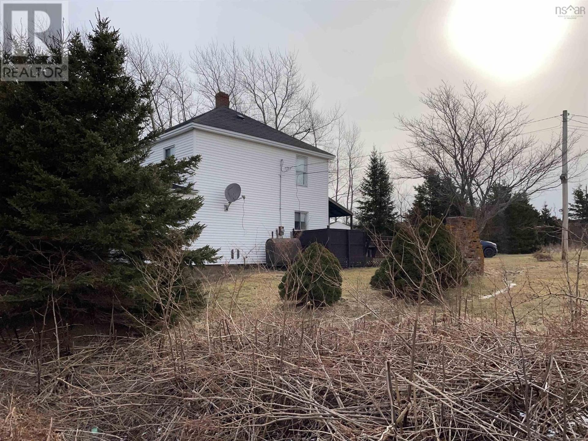 Rumah di Pelabuhan Hawkesbury, Nova Scotia 10171144