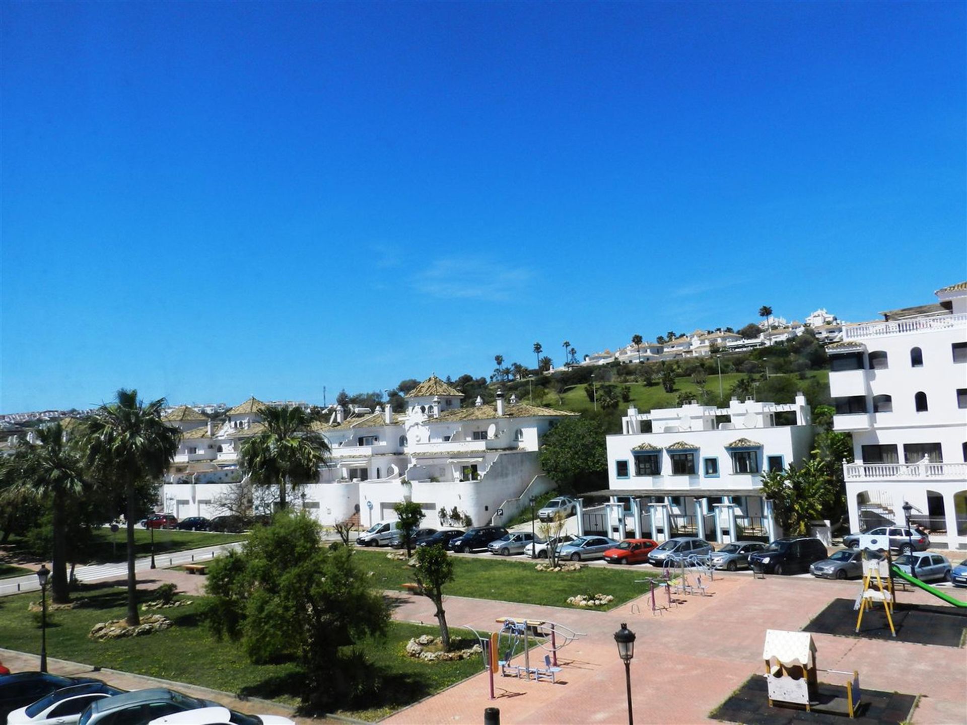 Osakehuoneisto sisään Puerto de la Duquesa, Andalusia 10171583