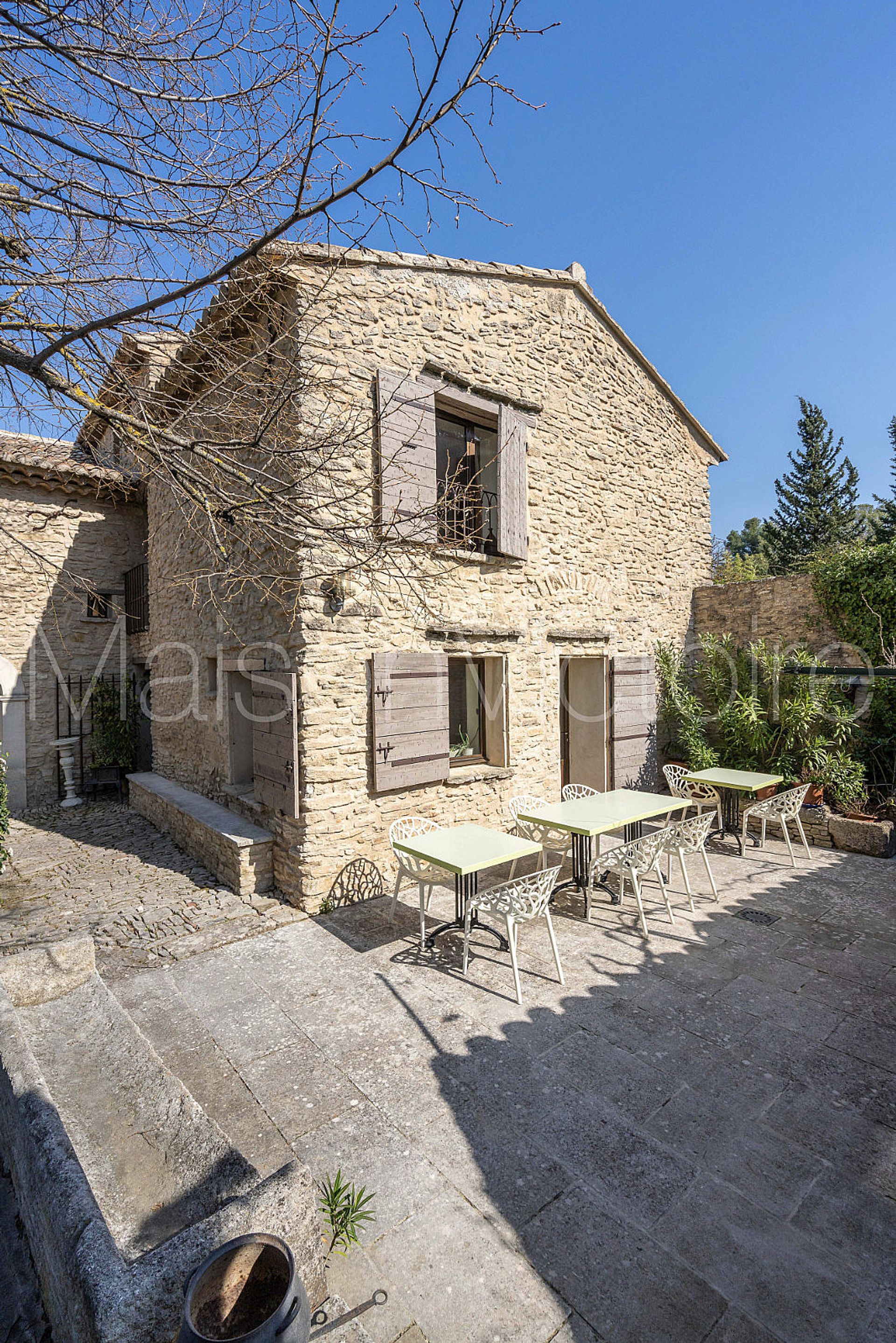 жилой дом в L'Isle-sur-la-Sorgue, Provence-Alpes-Côte d'Azur 10171677